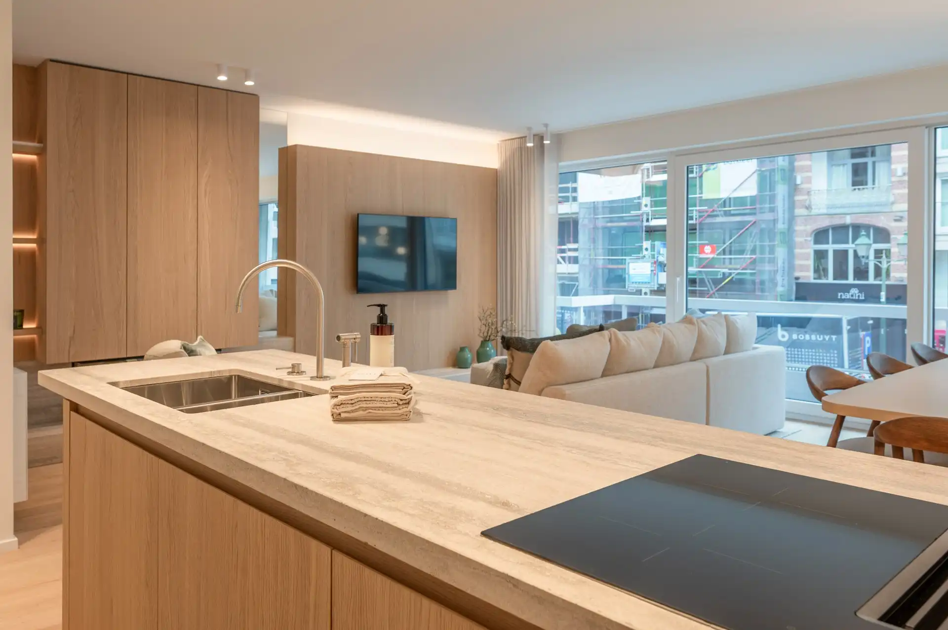 Prachtig gerenoveerd appartement met zuidwesten oriëntatie gelegen in het centrum van Knokke, vlakbij de Dumortierlaan foto 12