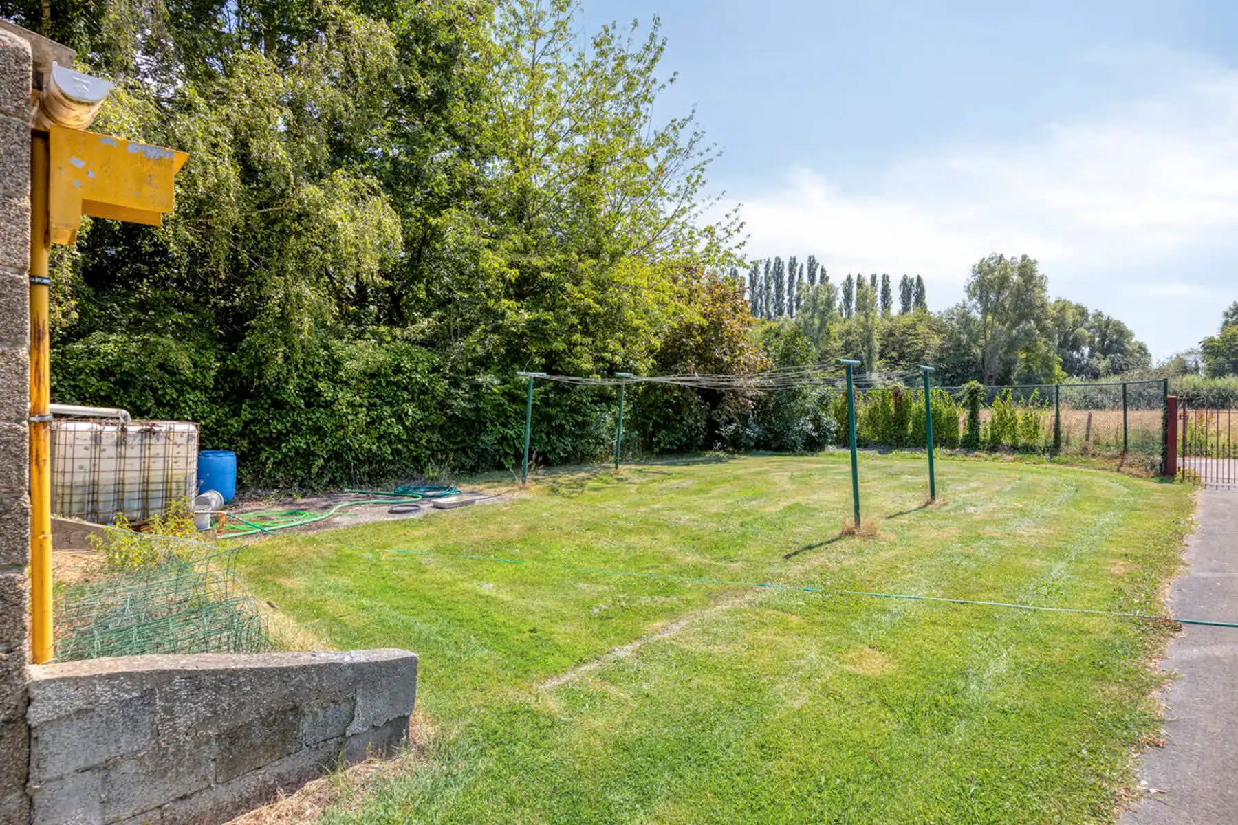 Te renoveren woning op uiterst rustige locatie foto 31