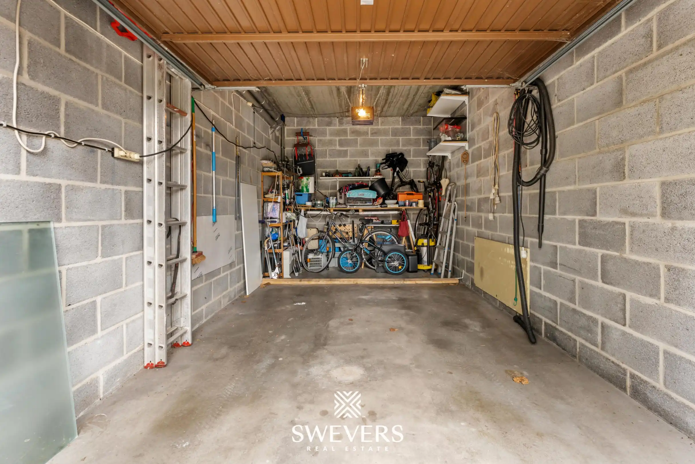 Ruim appartement met 3 slaapkamers centrum Sint-Truiden foto 28