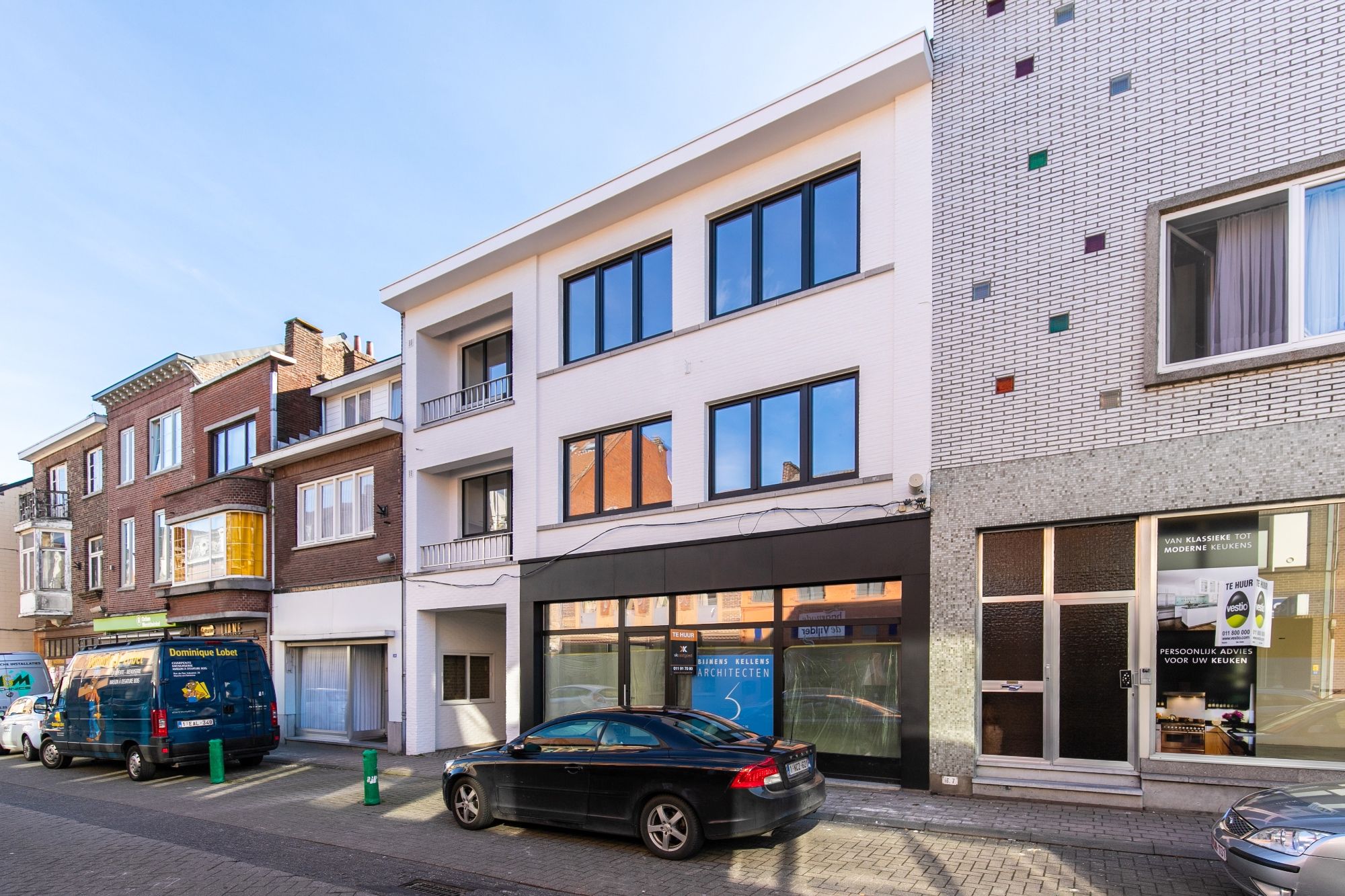 Ruim appartement met 2 slaapkamers in het centrum van Bilzen! foto 2