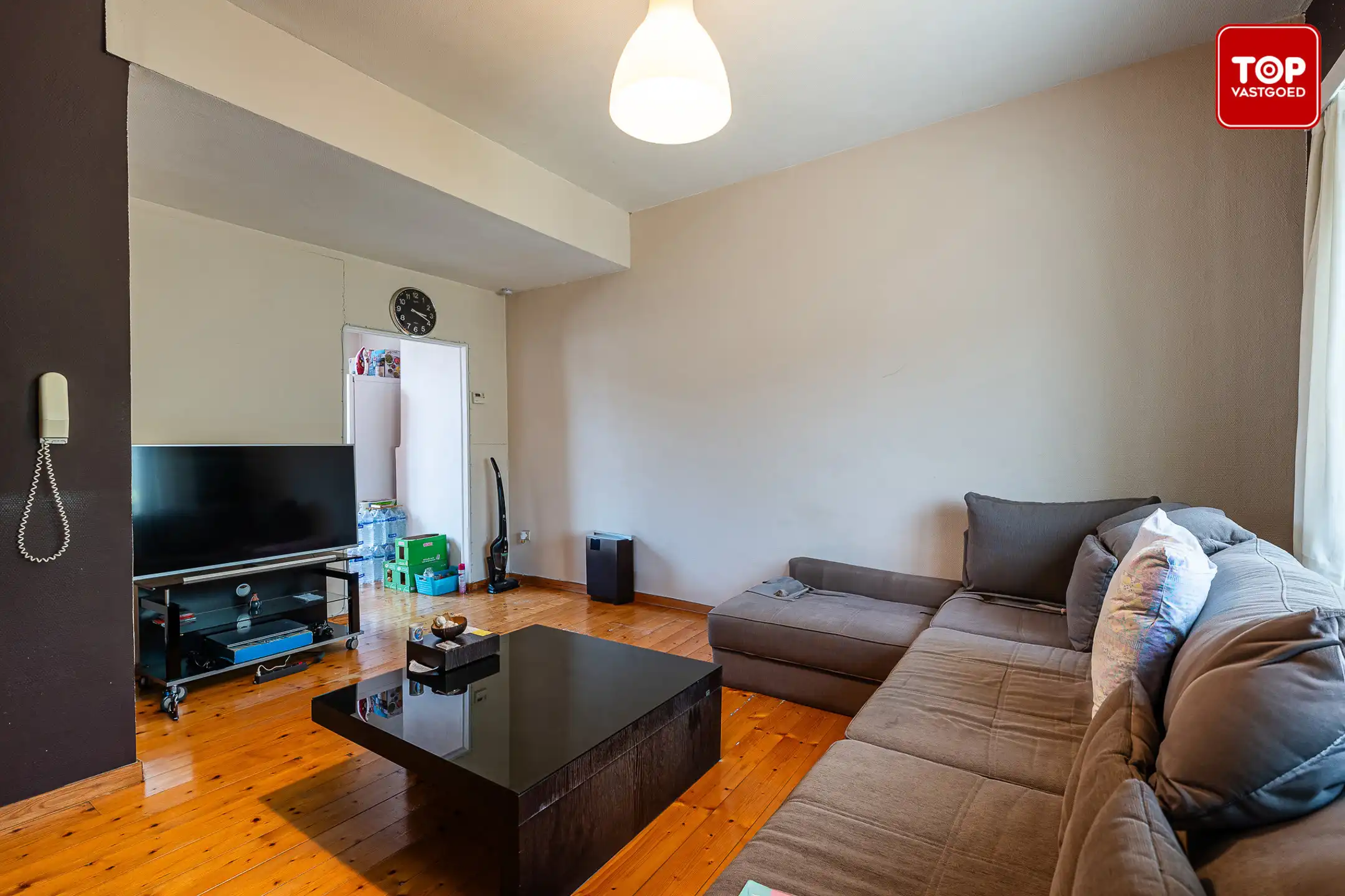 Woning met handelsgelijkvloers op een commercieel interessante ligging.  foto 12