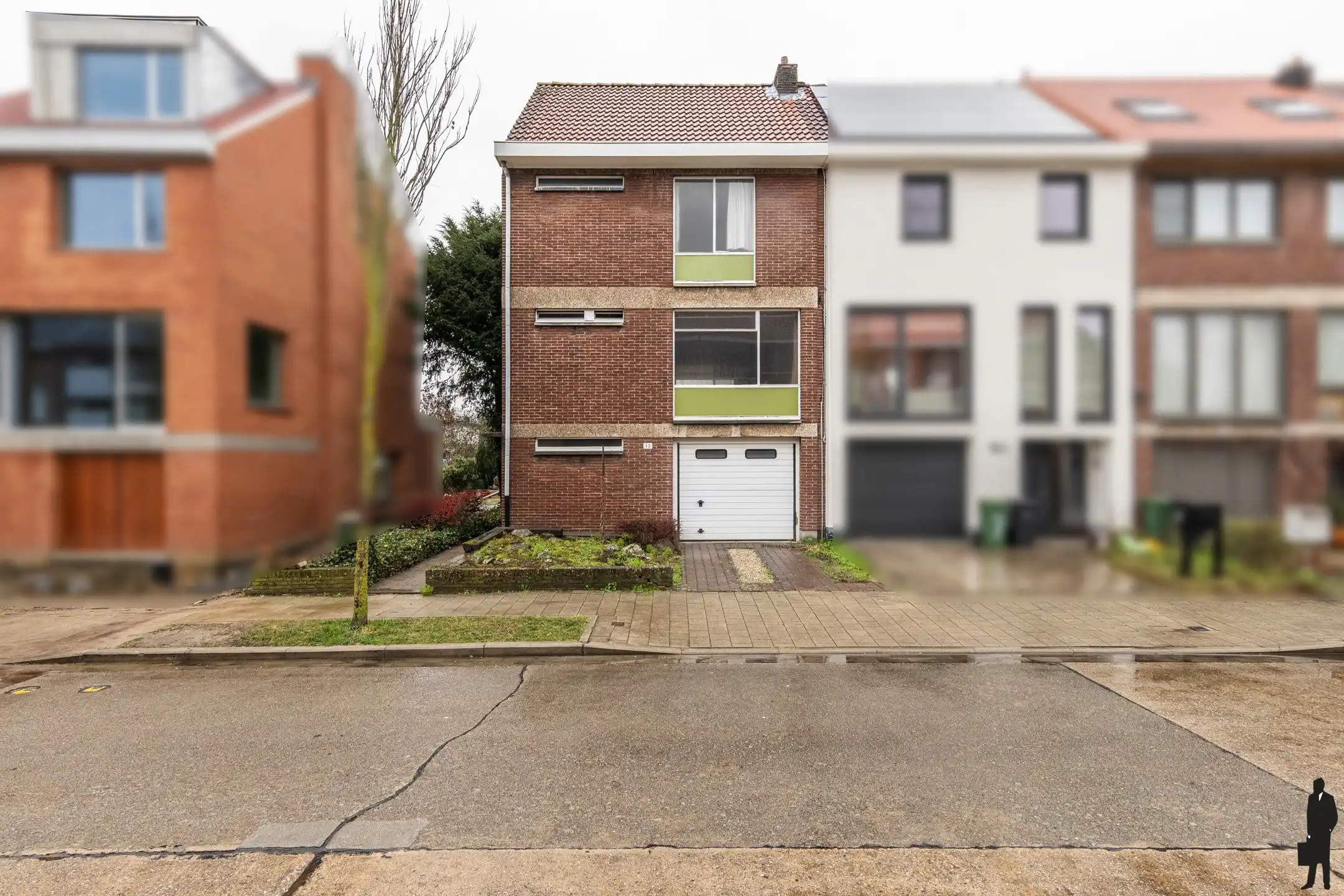 Renovatieproject met veel potentieel: ruime HOB met 3/4 slpk foto 2