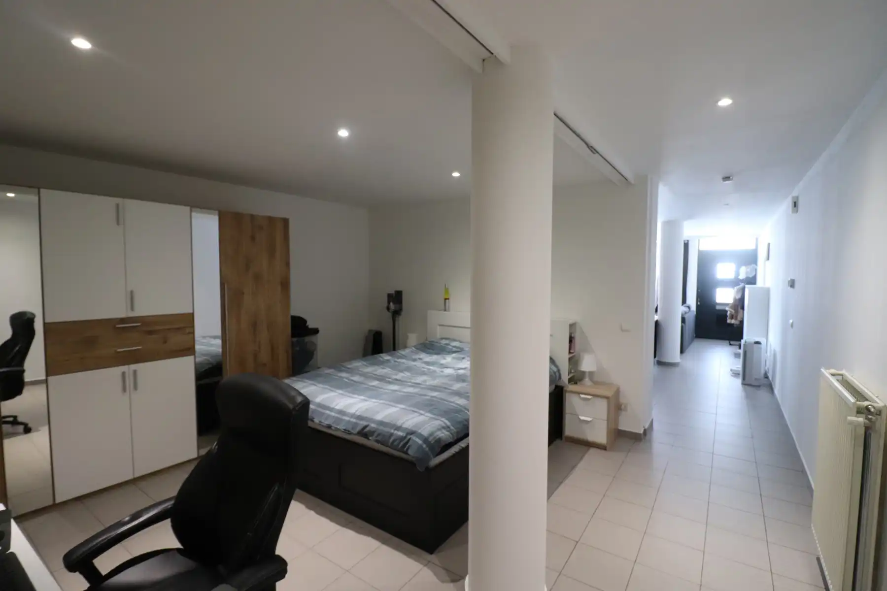 Gelijkvloers appartement met slaapkamer en berging. foto 7