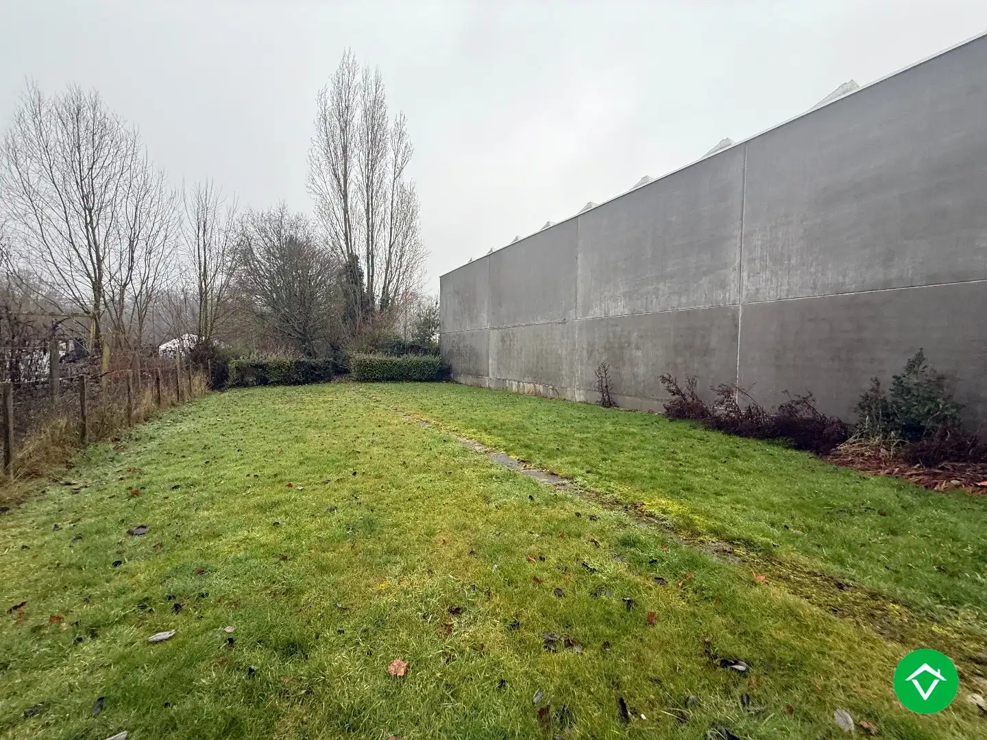 Ruime woning met 5 slaapkamers, garage en diepe tuin te Houthulst foto 15