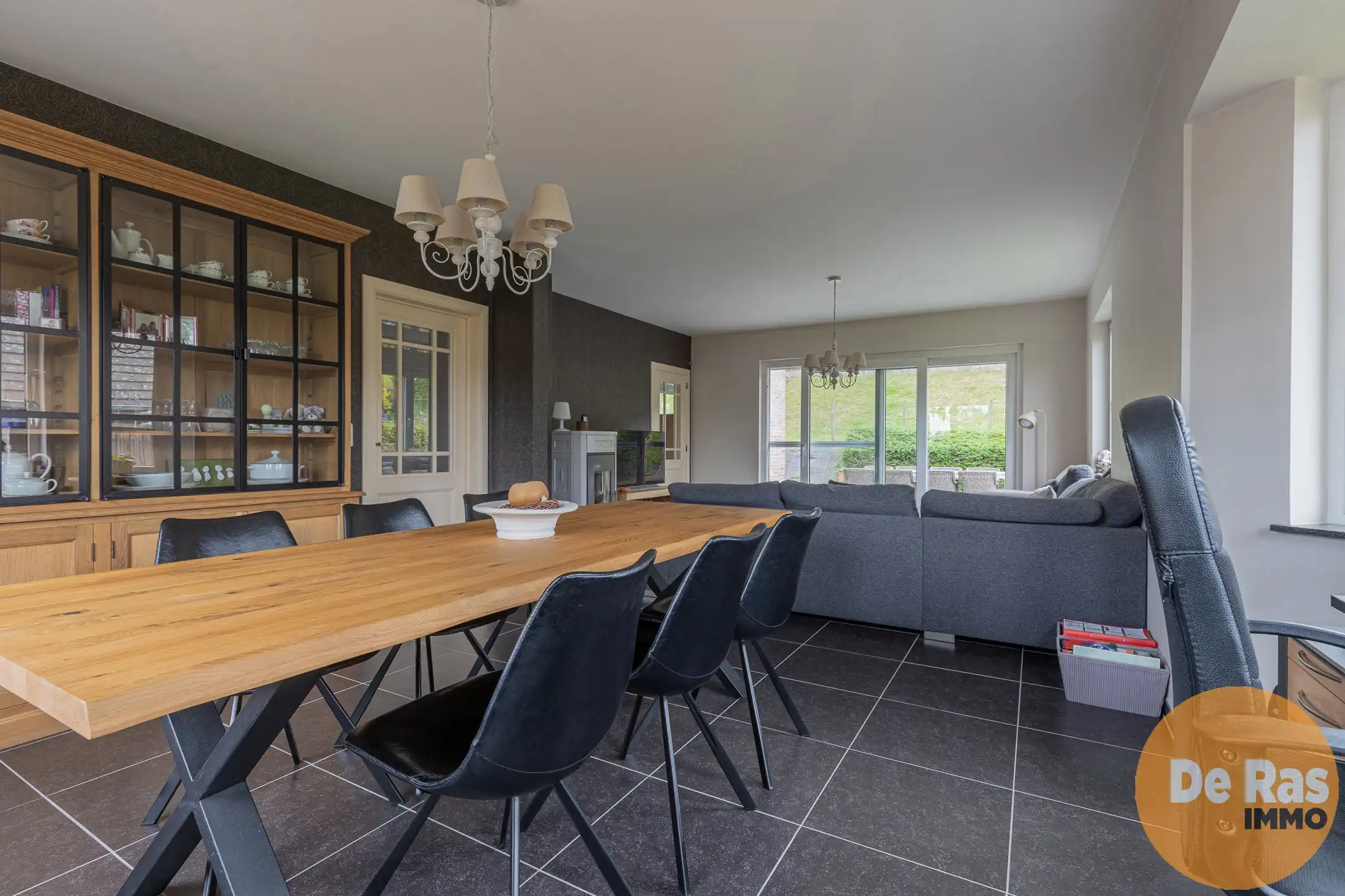 HERZELE- Degelijke open bebouwing met verrassend veel ruimte foto 4