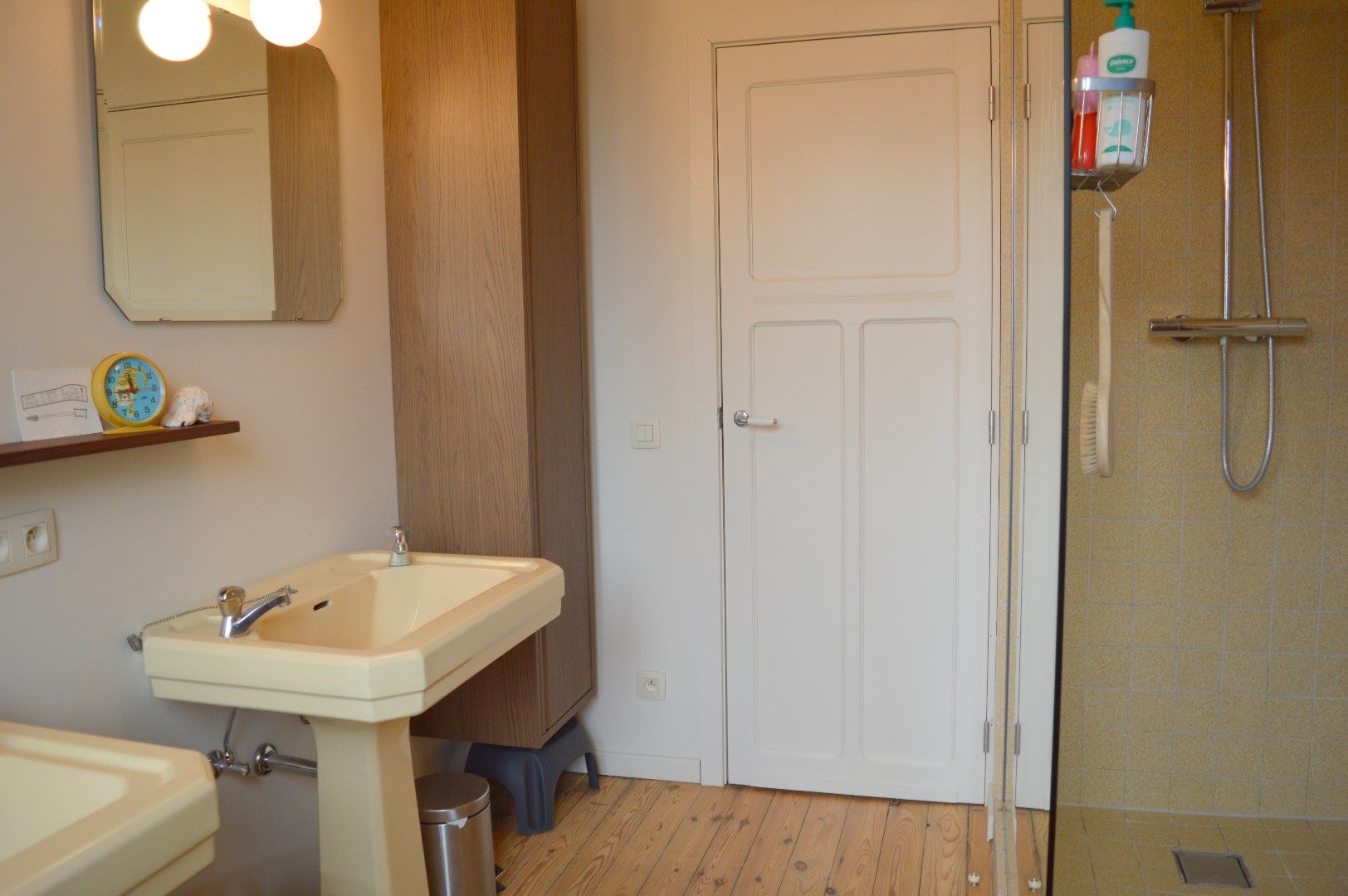 Unieke rijwoning met tuin, garage en 3 slaapkamers in Zwevegem foto 14