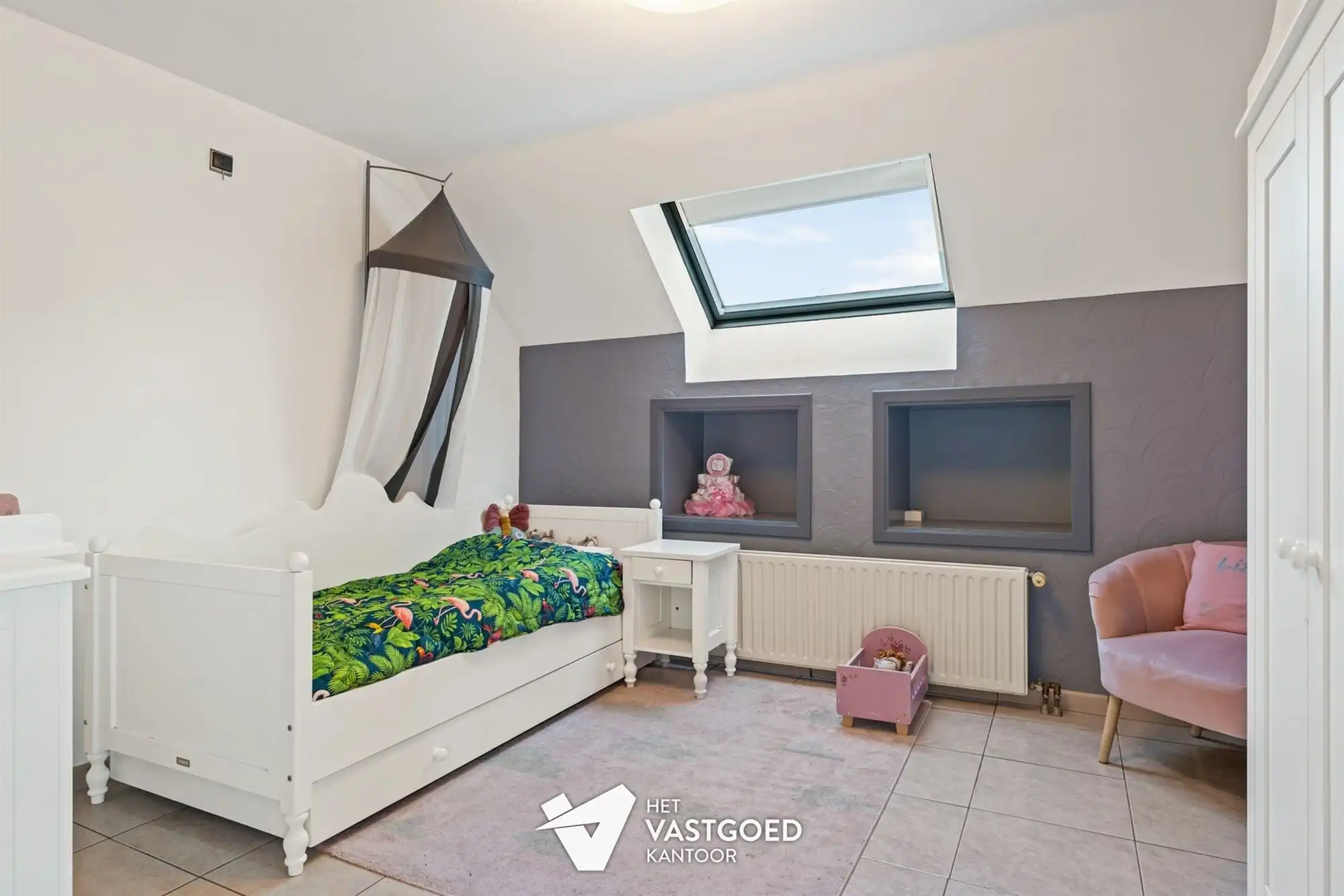 ZEER RUIME, GERENOVEERDE WONING OP TOP-LIGGING! foto 22