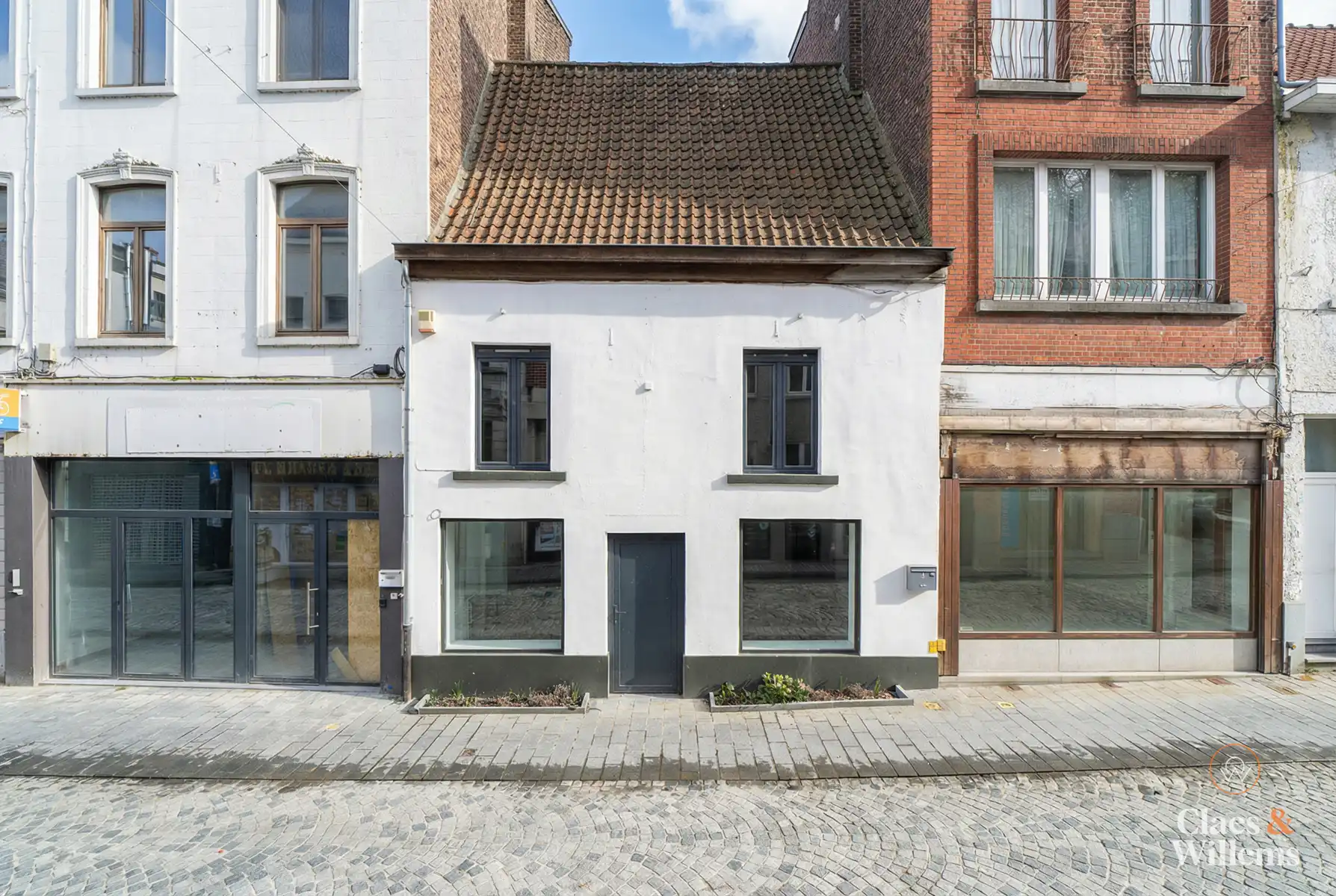 Handelspand te koop – Toplocatie foto {{pictureIndex}}