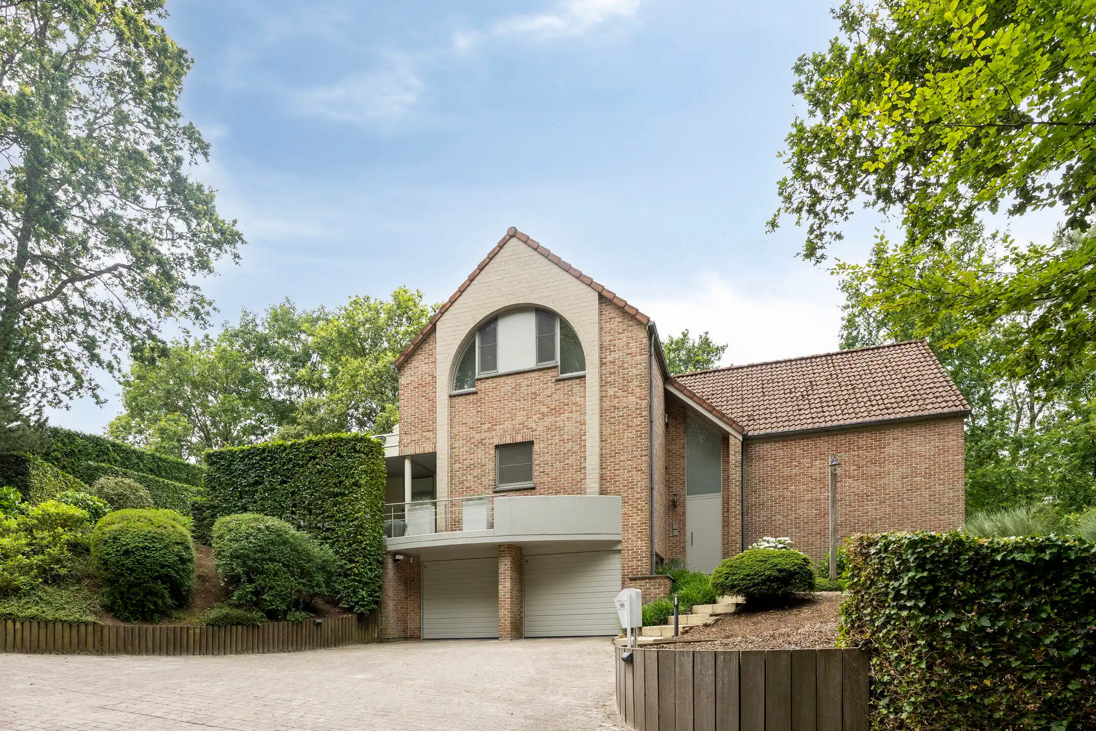 Exclusieve villa met 5 slaapkamers te Middelberg-Rotselaar foto 2