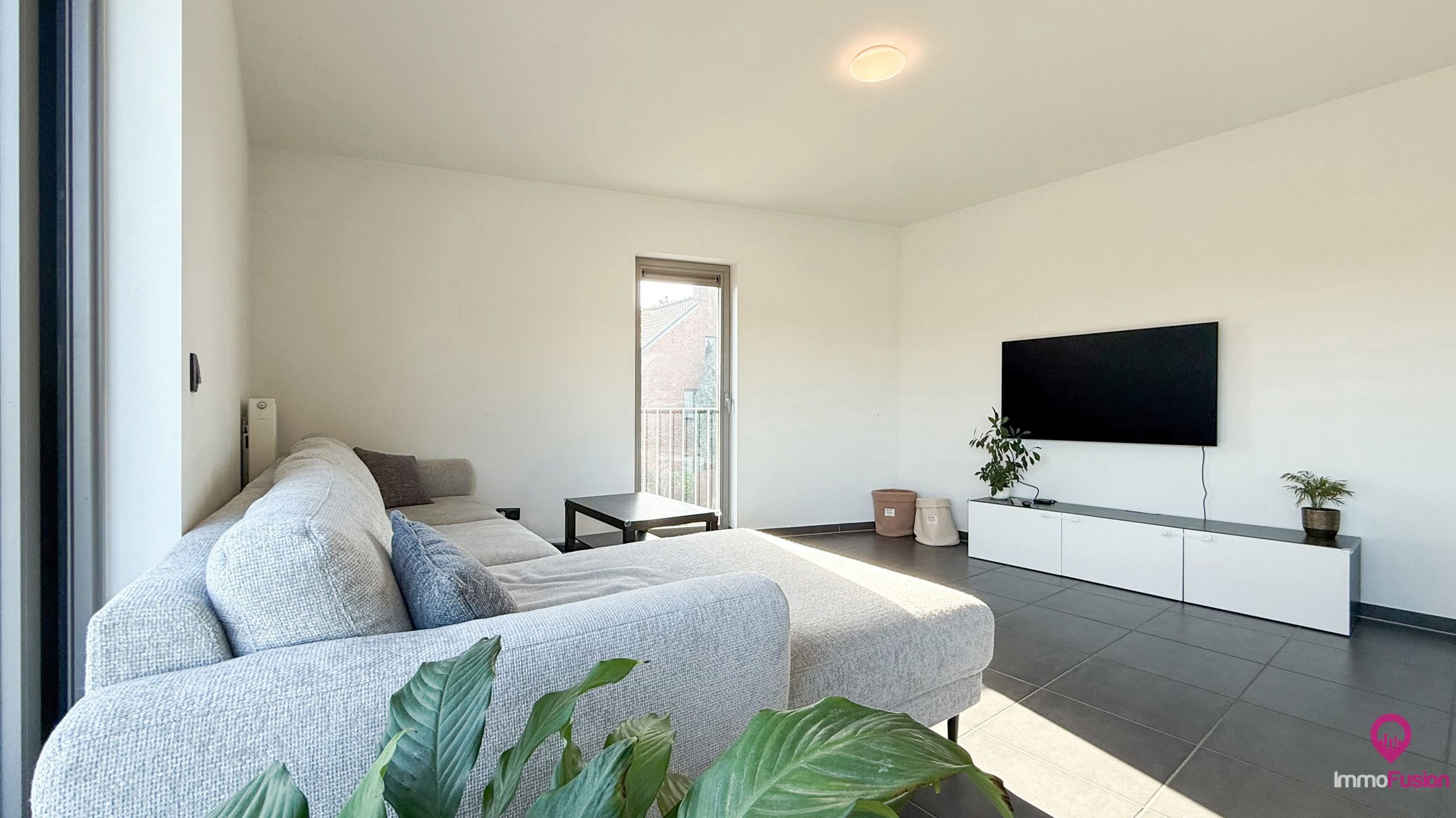 Instapklaar app met garagebox en 3slpk + ideale ligging! foto 9