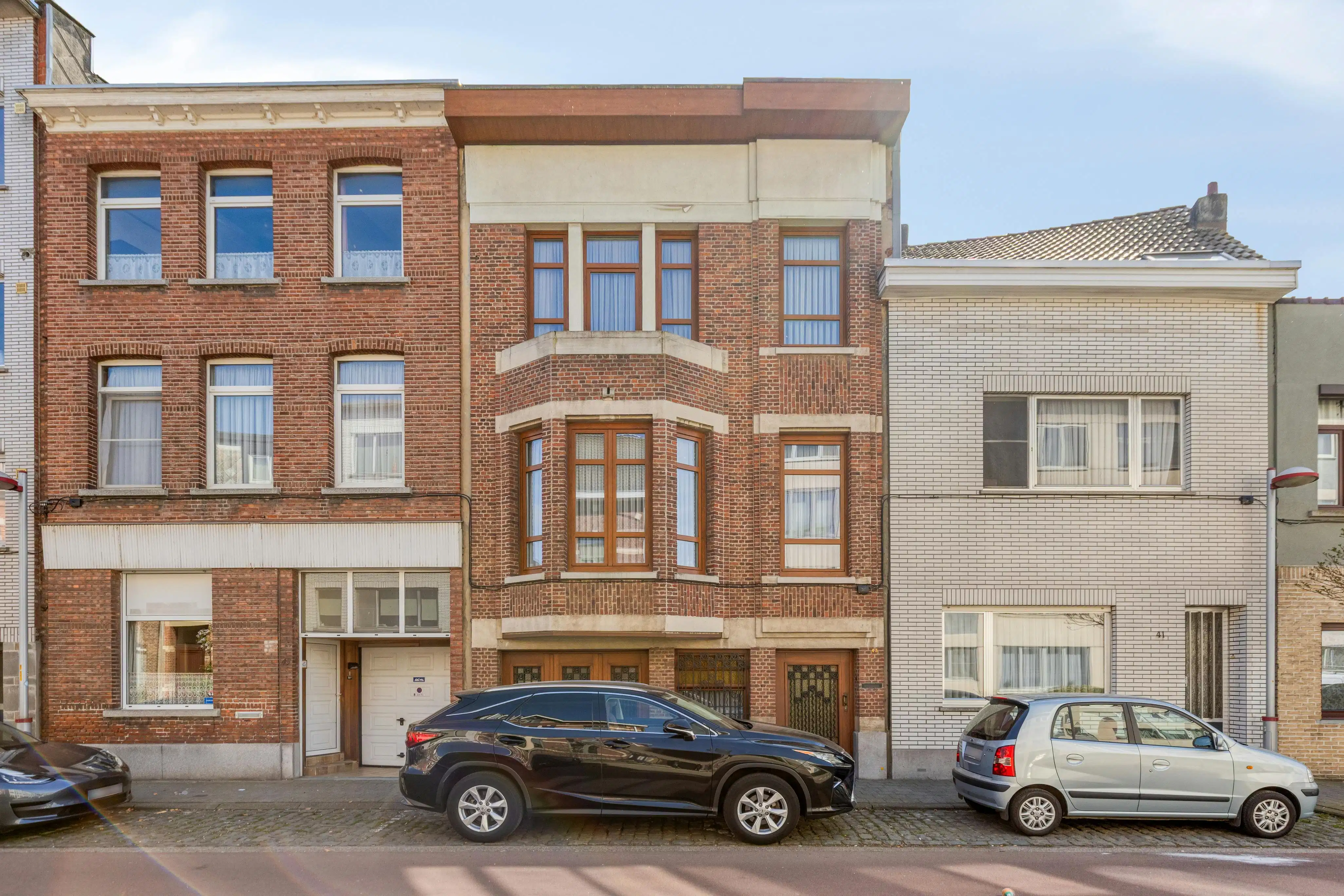 Hoofdfoto van de publicatie: Charmant huis met ruime en zonnige tuin te koop in Merksem!