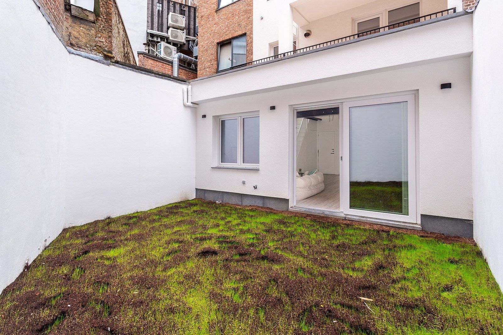 Luxueuze renovatie met tuin op toploctie foto 8