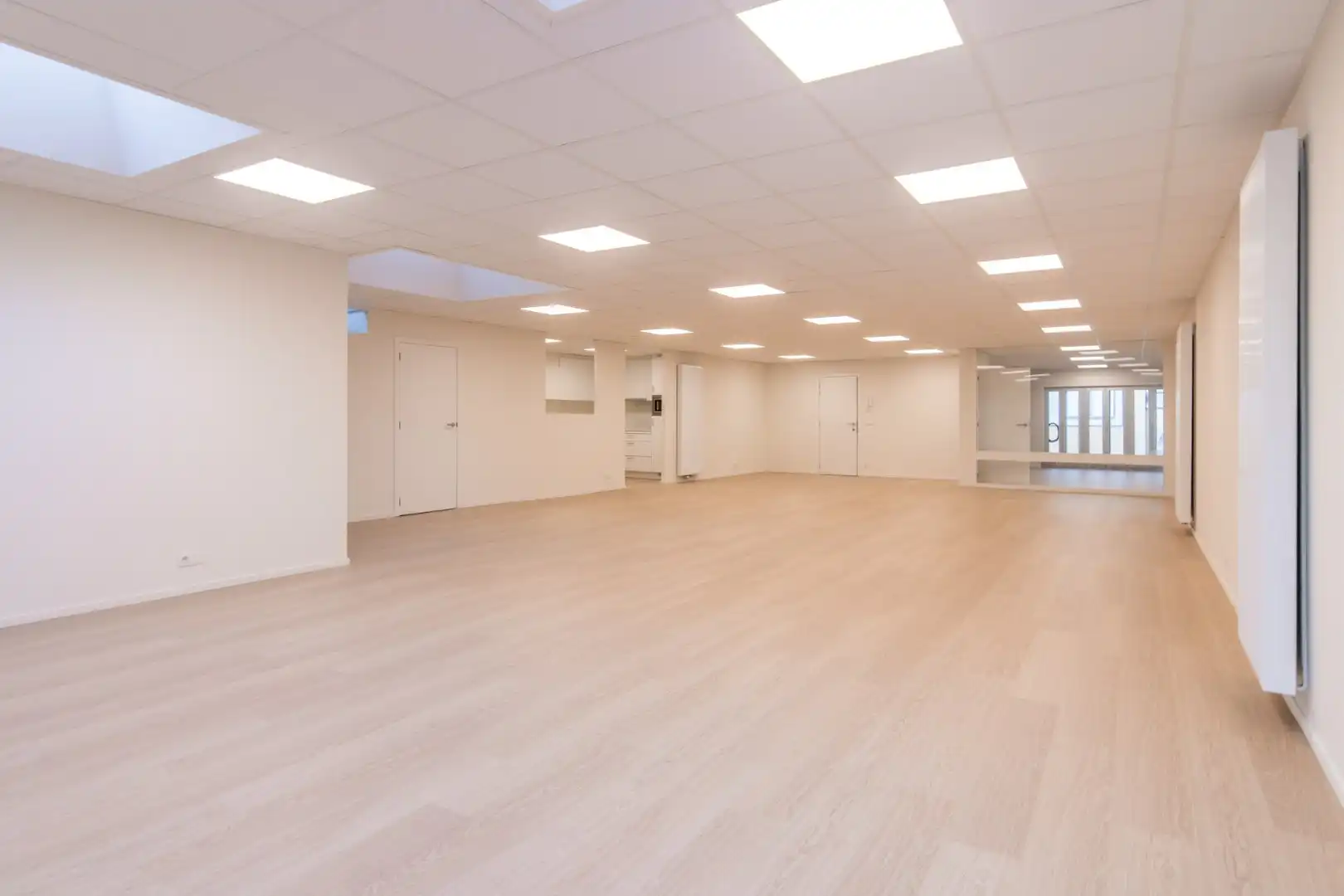 Kantoor te koop Nieuwstraat 2 -/01.01 - 8870 Izegem
