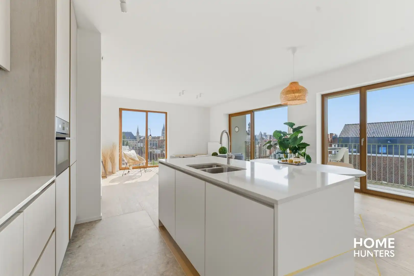 Luxueus appartement met zonnig terras in het hart van het historische stadscentrum van Ieper foto 5