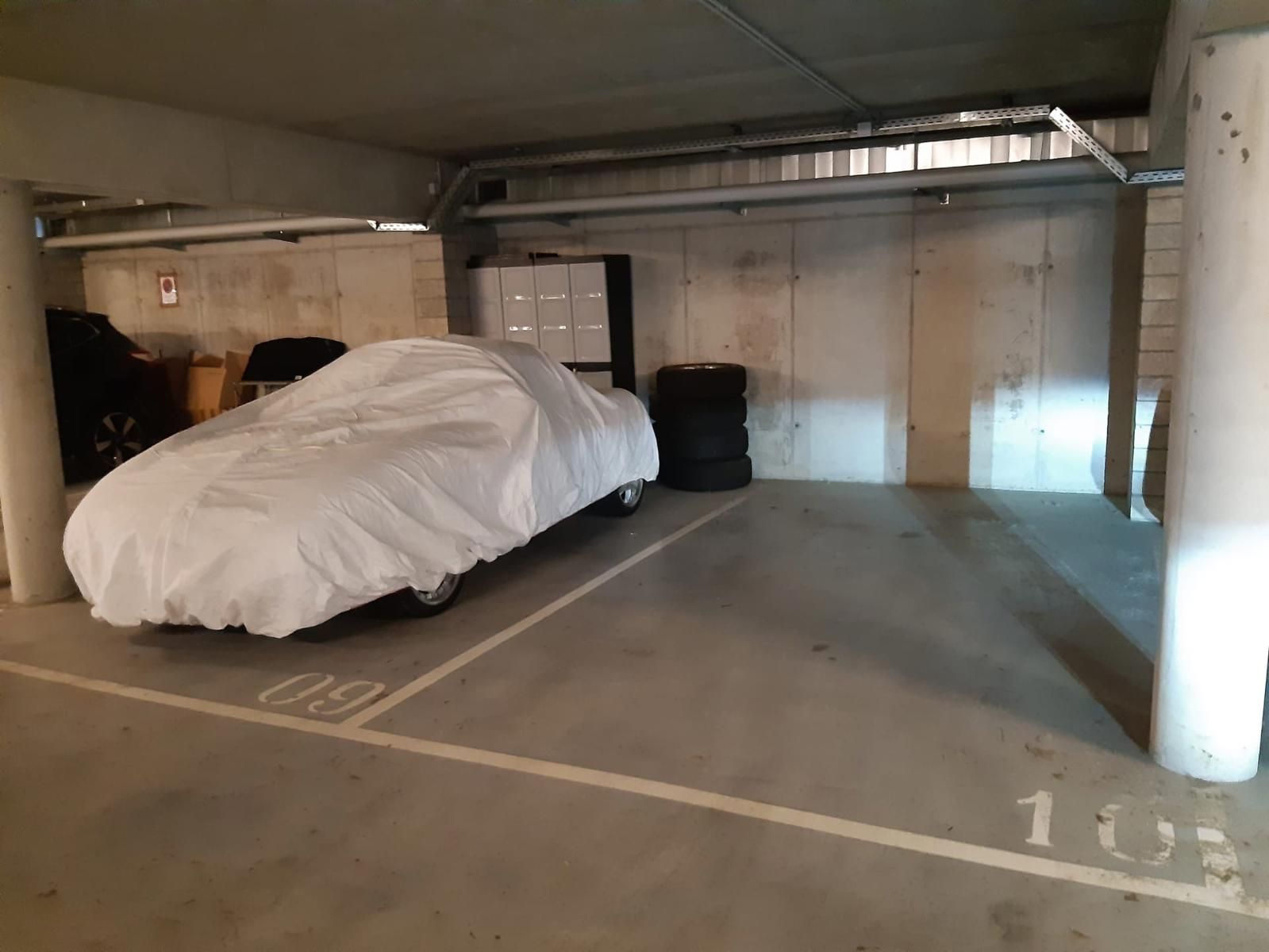 Parkeerplaats te huur foto 2