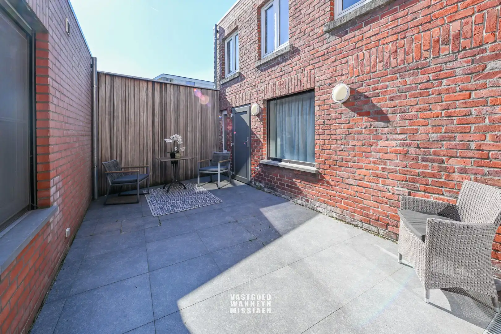 Rolstoeltoegankelijke woning met gelijkvloerse slaap- en badkamer met zeer aangenaam patio terras foto 7