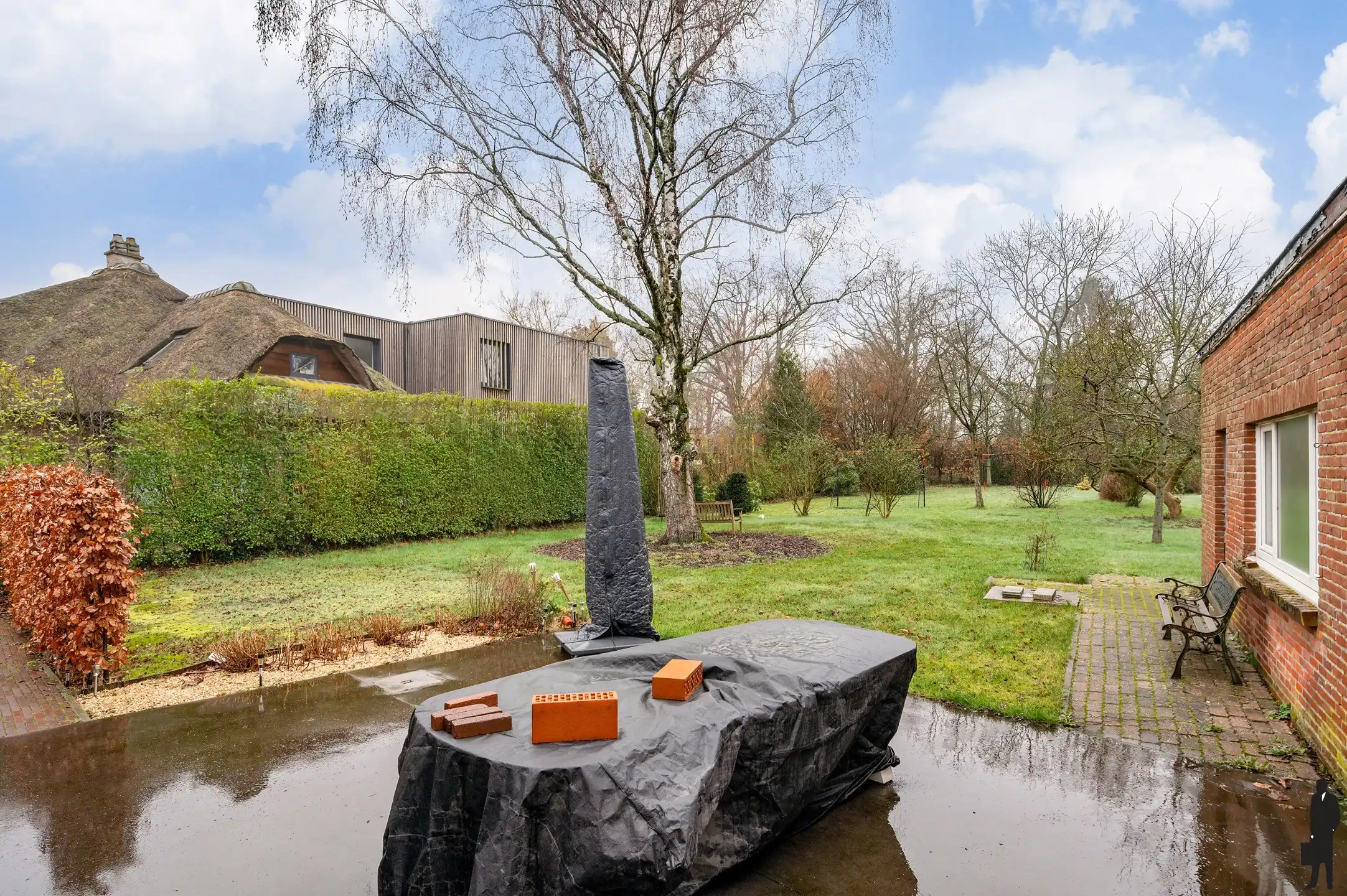 Charmante woning met prachtige tuin foto 22