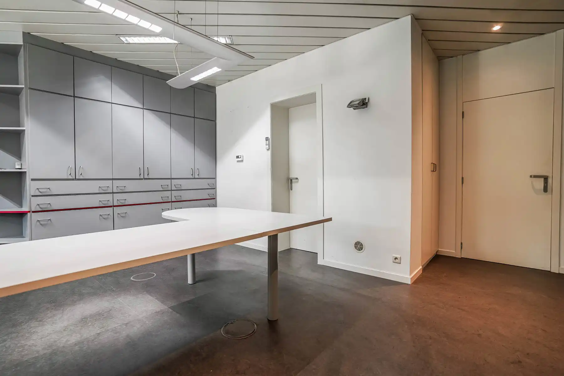 Commercieel gelijkvloers in het hart van Breendonk! foto 5