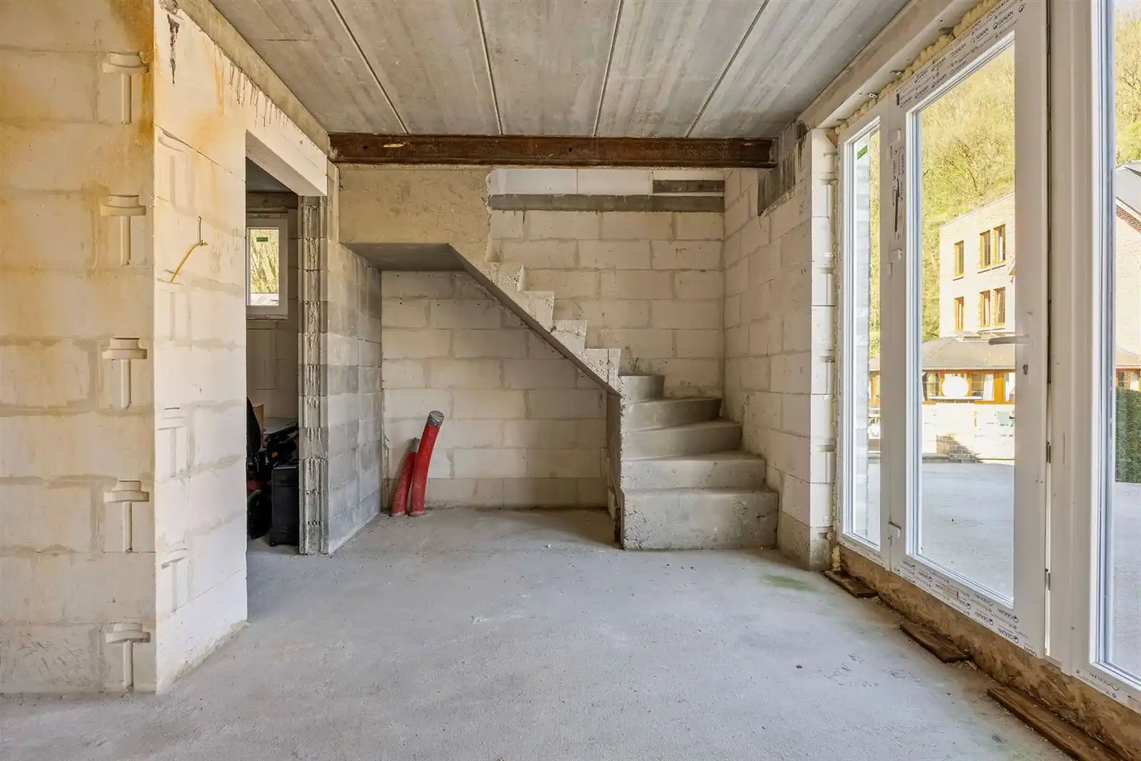 Ruime opbrengsteigendom te koop in Durbuy foto 42