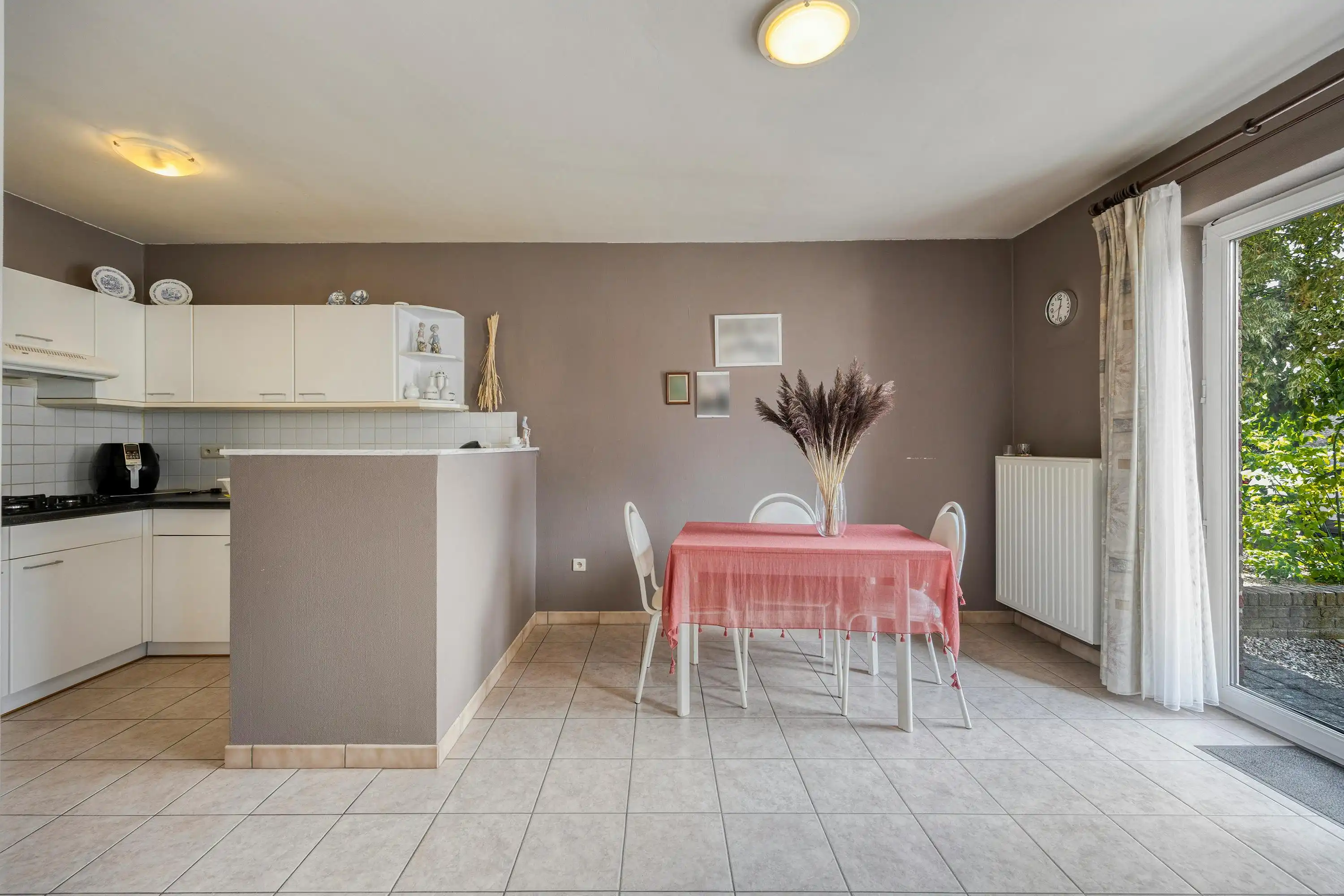 Instapklaar gelijkvloers appartement met 2 slaapkamers in Beverst foto 4