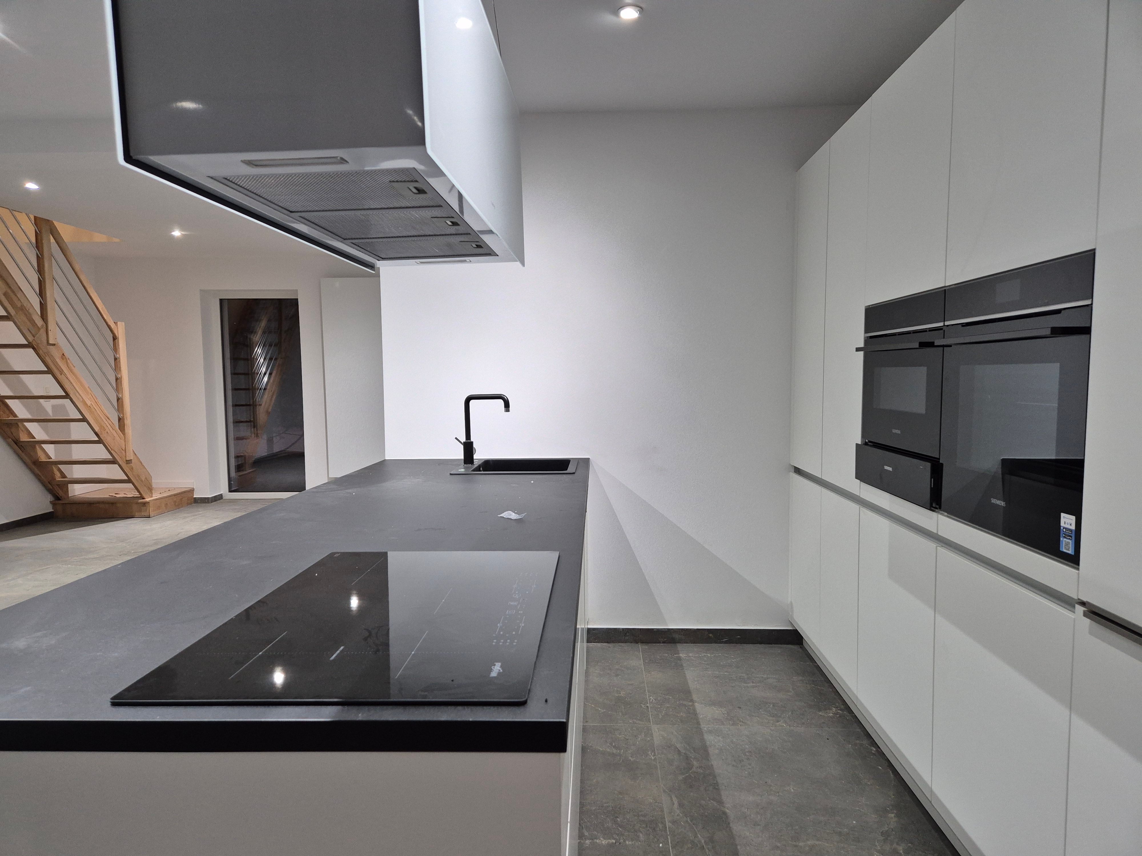 Leuke gerenoveerde woning met 4 slaapkamers en tuin foto 10