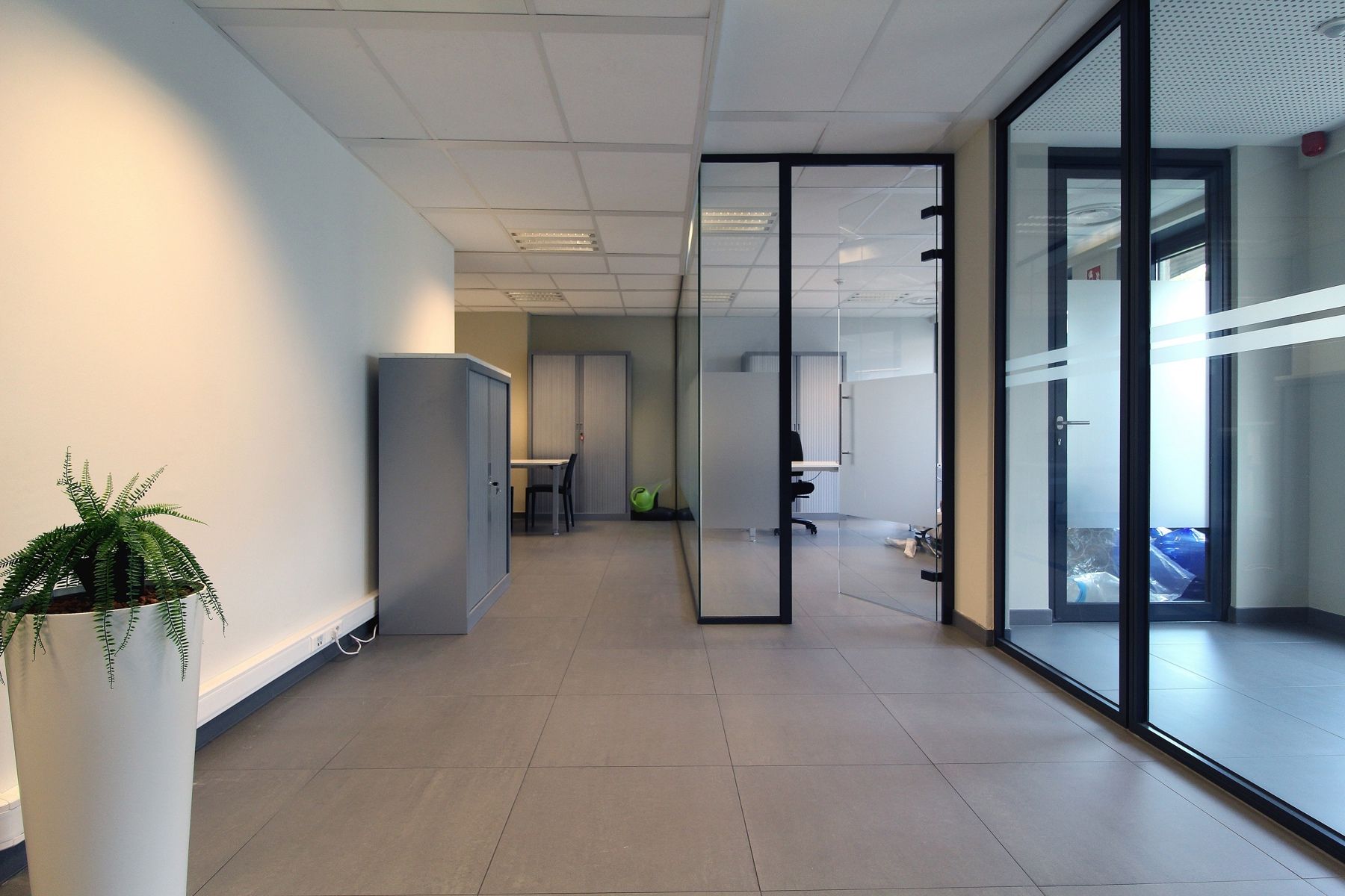 Uitstekende, centraal, gelegen kantoorruimte te Wetteren foto 6