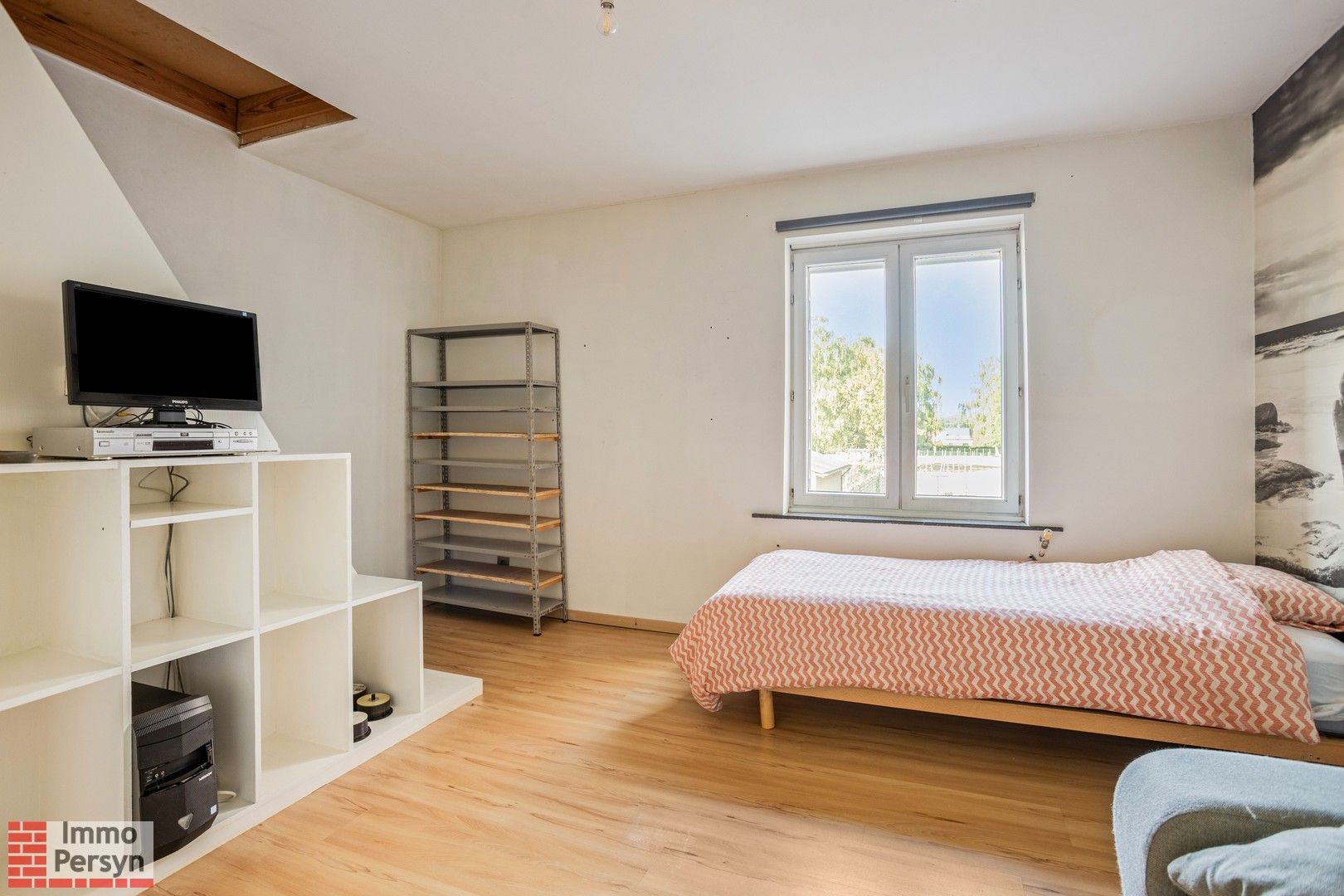 Halfopen instapklare woning met 4 (mogelijk 5) slaapkamers foto 13