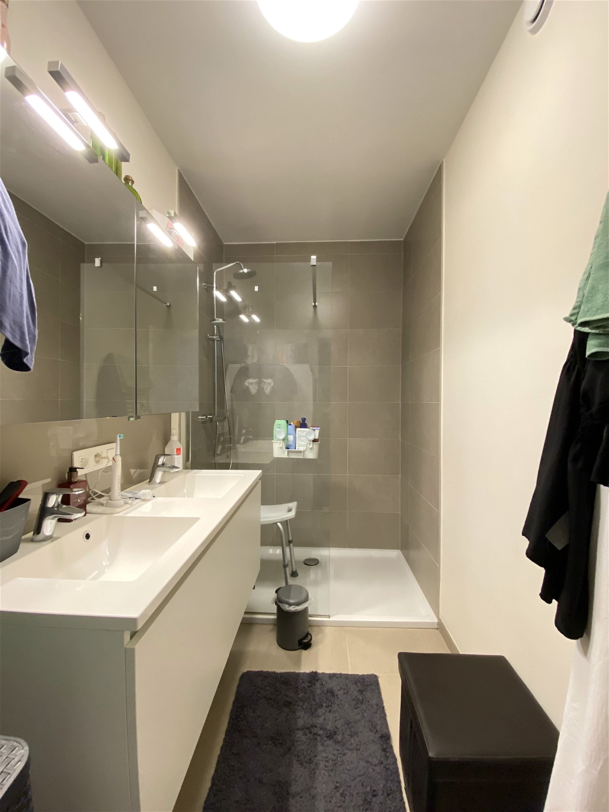 2 slaapkamer appartement met garagebox  foto 12