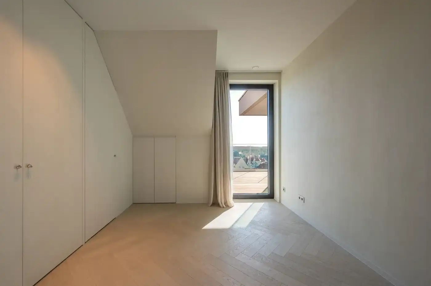 Uitzonderlijk duplex penthouse met een ideale oriëntatie en een fenomenaal panoramisch zicht over de Noordzee, Duinbergen en het Albertstrand foto 31