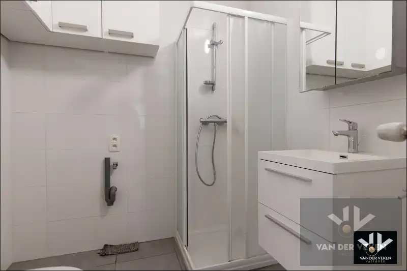 Lichtrijk en instapklaar hoekappartement met 3 slpks en ondergrondse garagebox op een TOP locatie foto 6