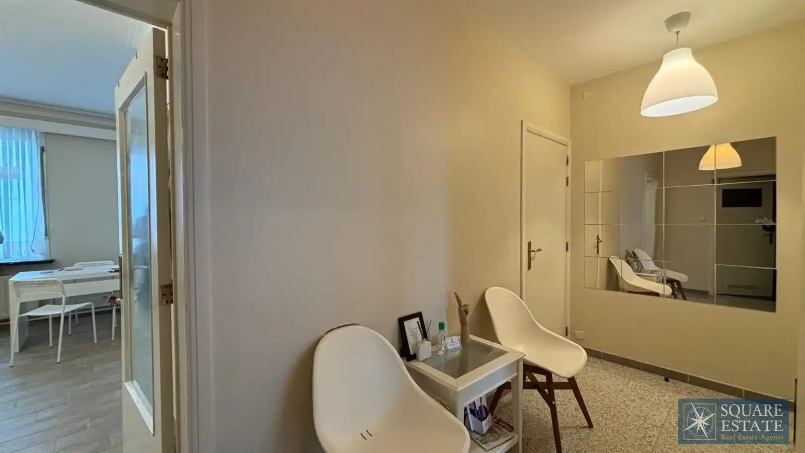 Schitterende begane grond gelegen op het Limburgse Stirum foto 3