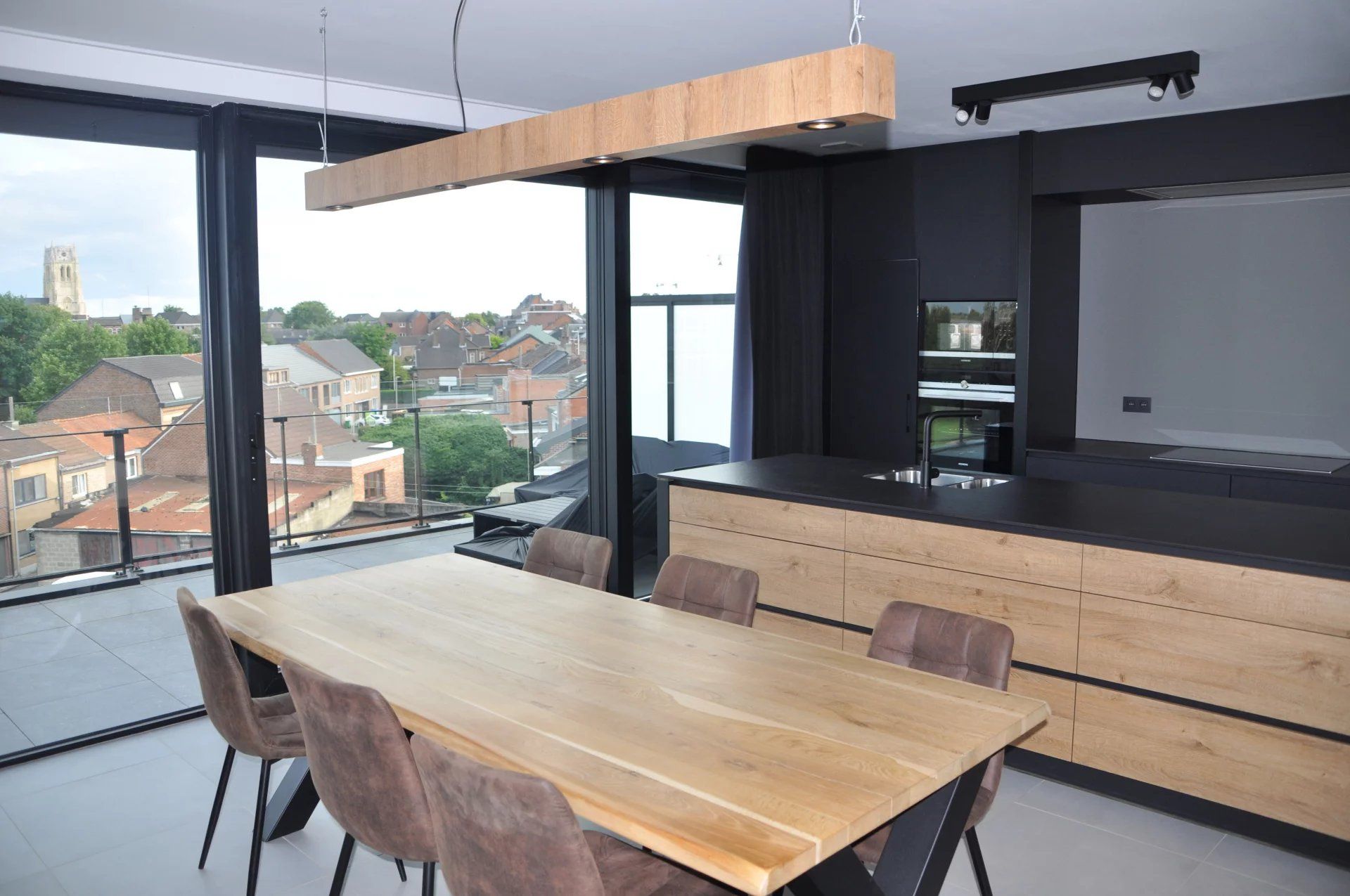 UNIEK EN ZEER KWALITATIEF PENTHOUSE MET TWEE SLPK'S EN TWEE TERRASSEN NABIJ CENTRUM TONGEREN foto 10
