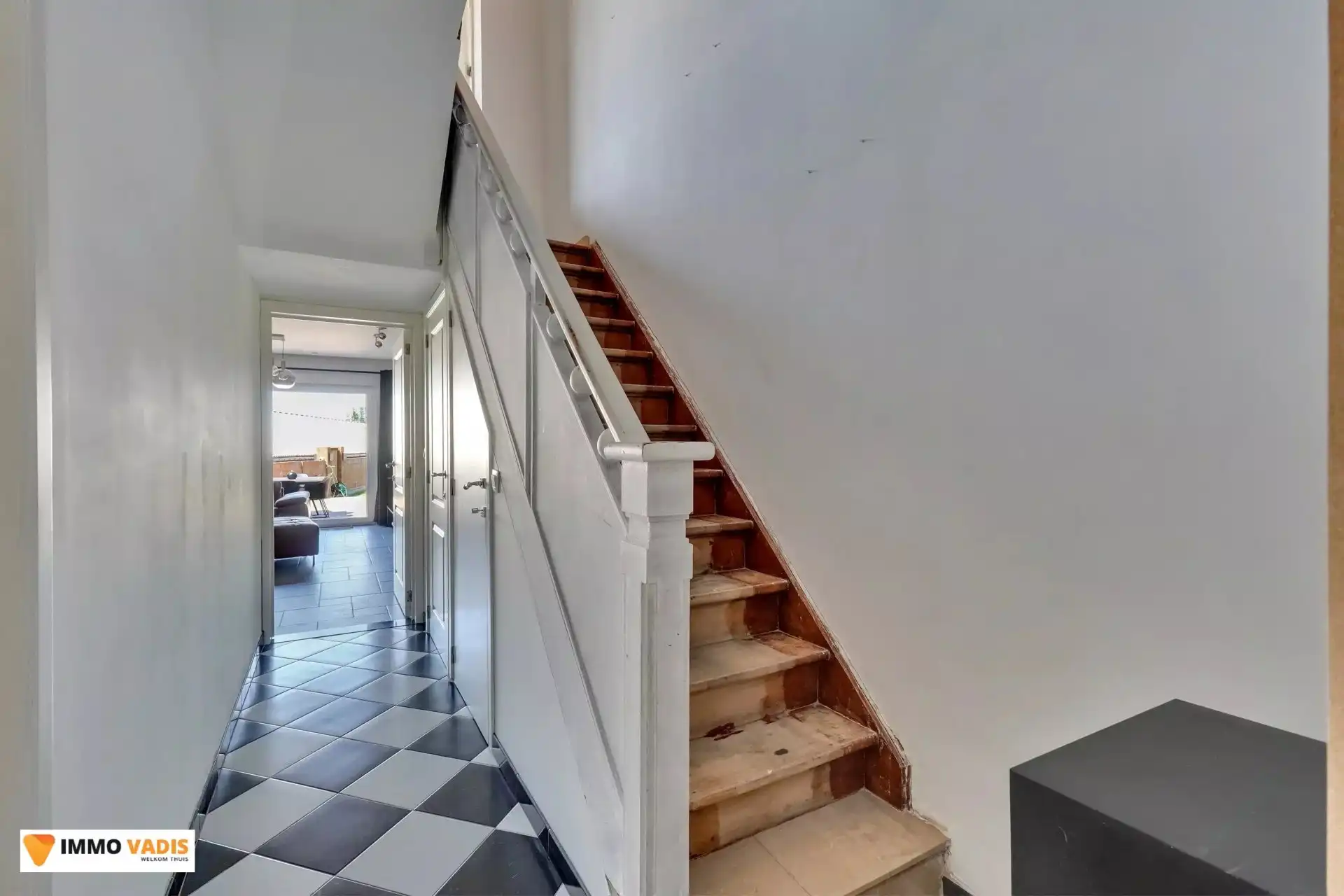 Instapklare, ruime woning met vier slaapkamers foto 11