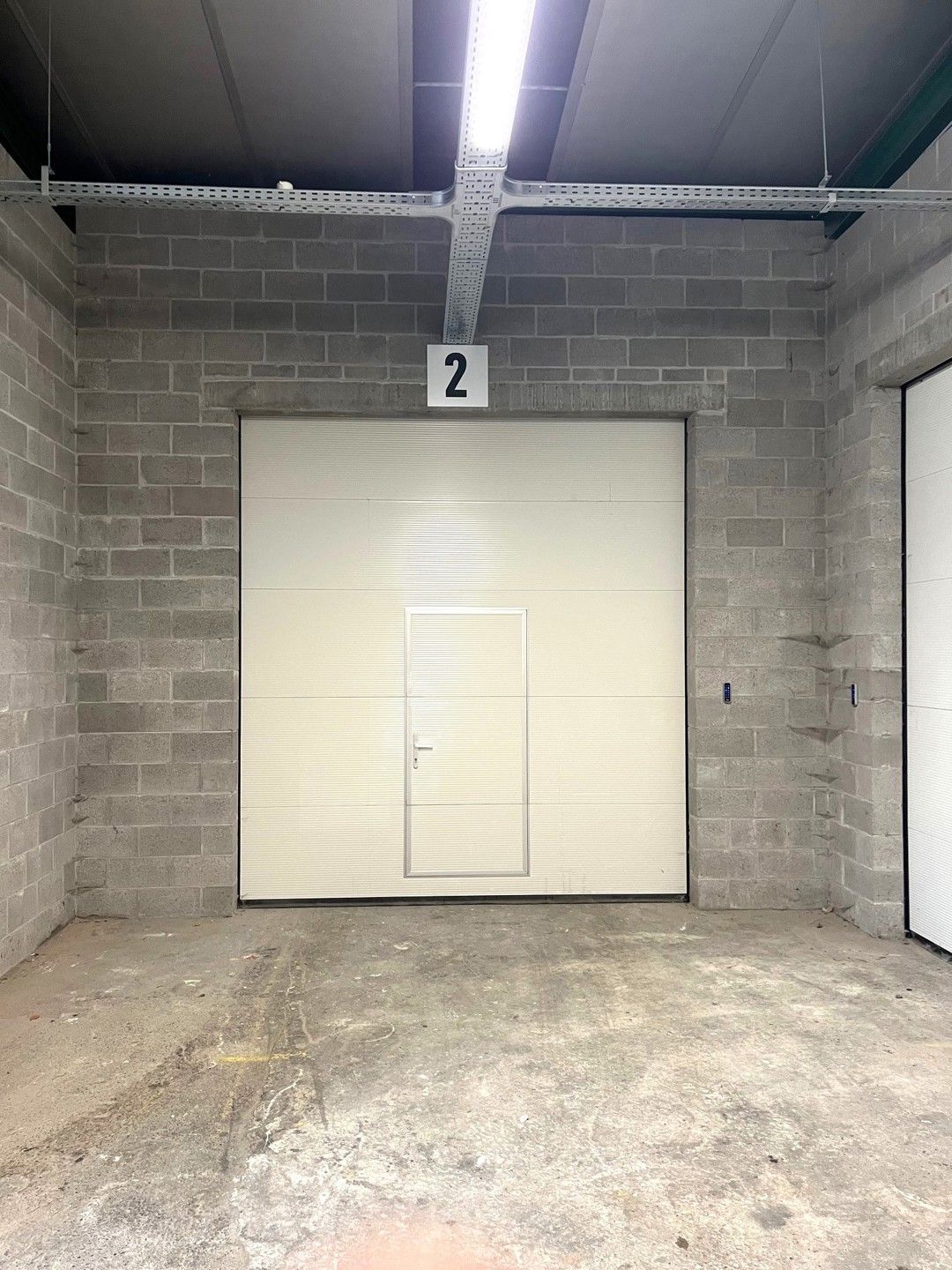 Goed gelegen magazijn/opslagplaats van 95 m²  foto 4