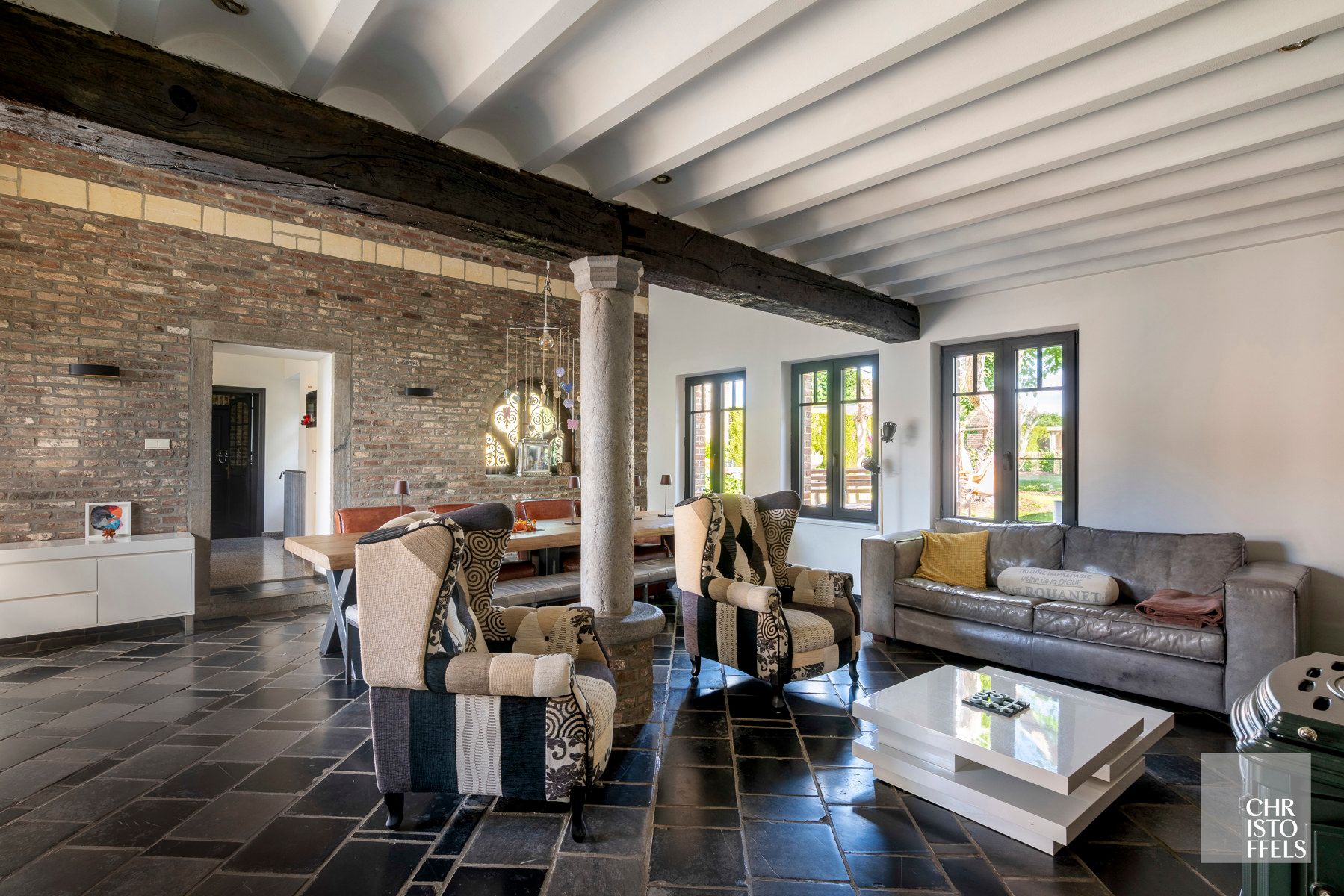 Charmante woning (236m²) in een rustige woonbuurt! foto 6