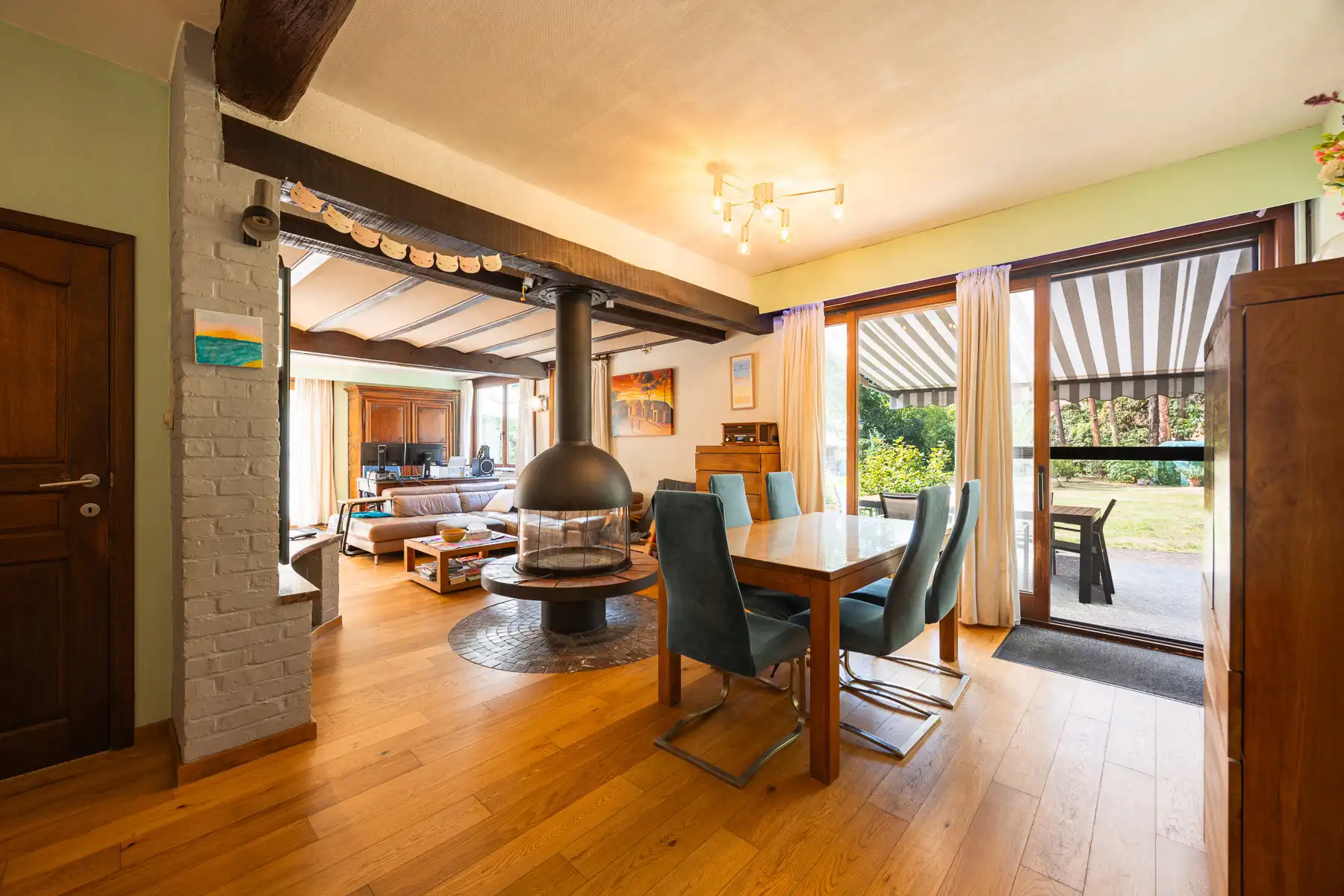 Mooie, gezellige woning met zonnige tuin op een toplocatie foto 6