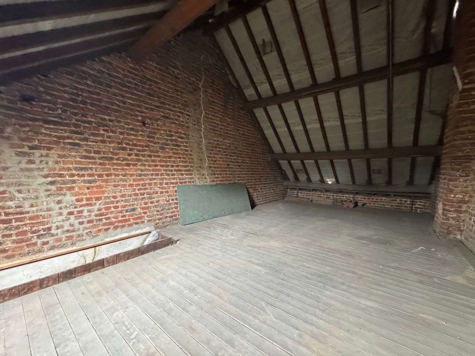 Rustig gelegen woning met twee slaapkamers en tuin foto 16