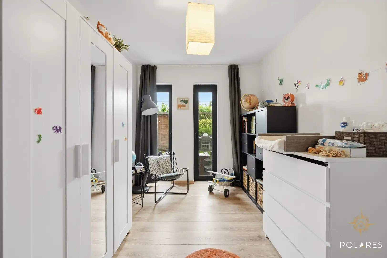 Instapklaar en energiezuining appartement met zonnige tuin en staanplaats foto 19