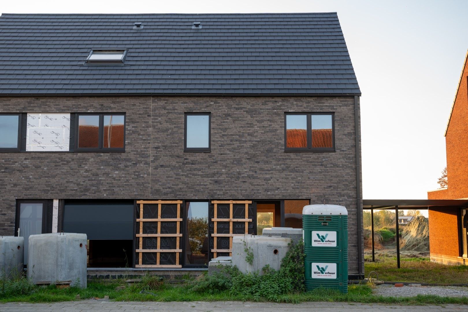 Energiezuinige halfopen bebouwing met prachtig zicht foto 5