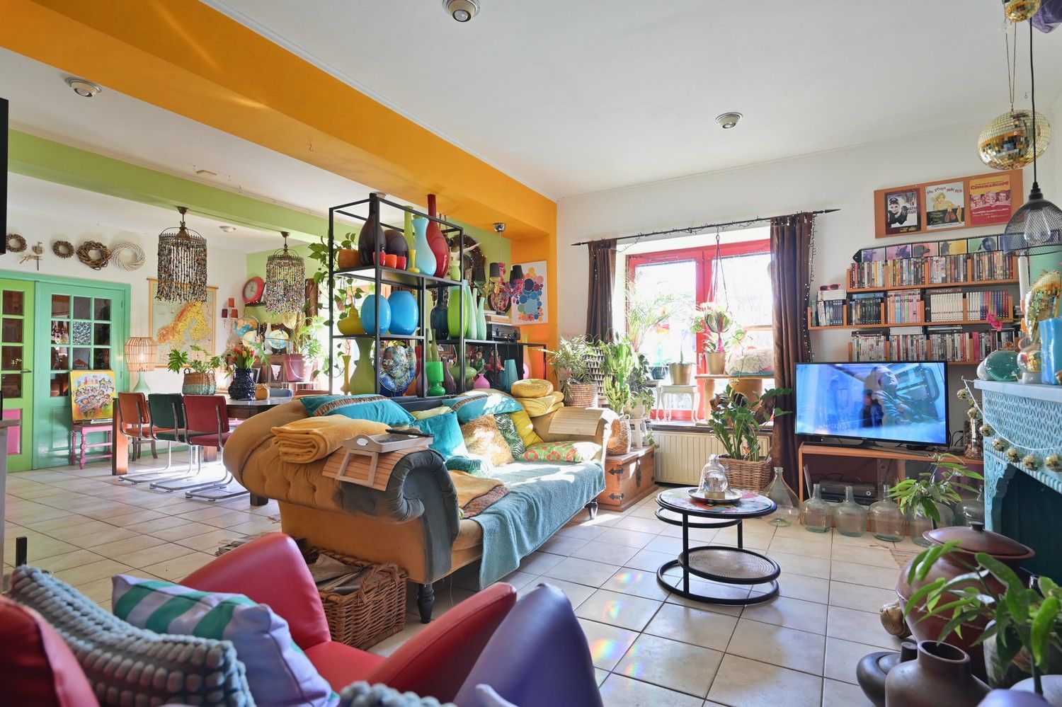 Verrassend royale woning met bijbouw/atelier en aangrenzende paardenweide, met in totaal een grondoppervlakte van 34a 88ca (3.488 m²) foto 7