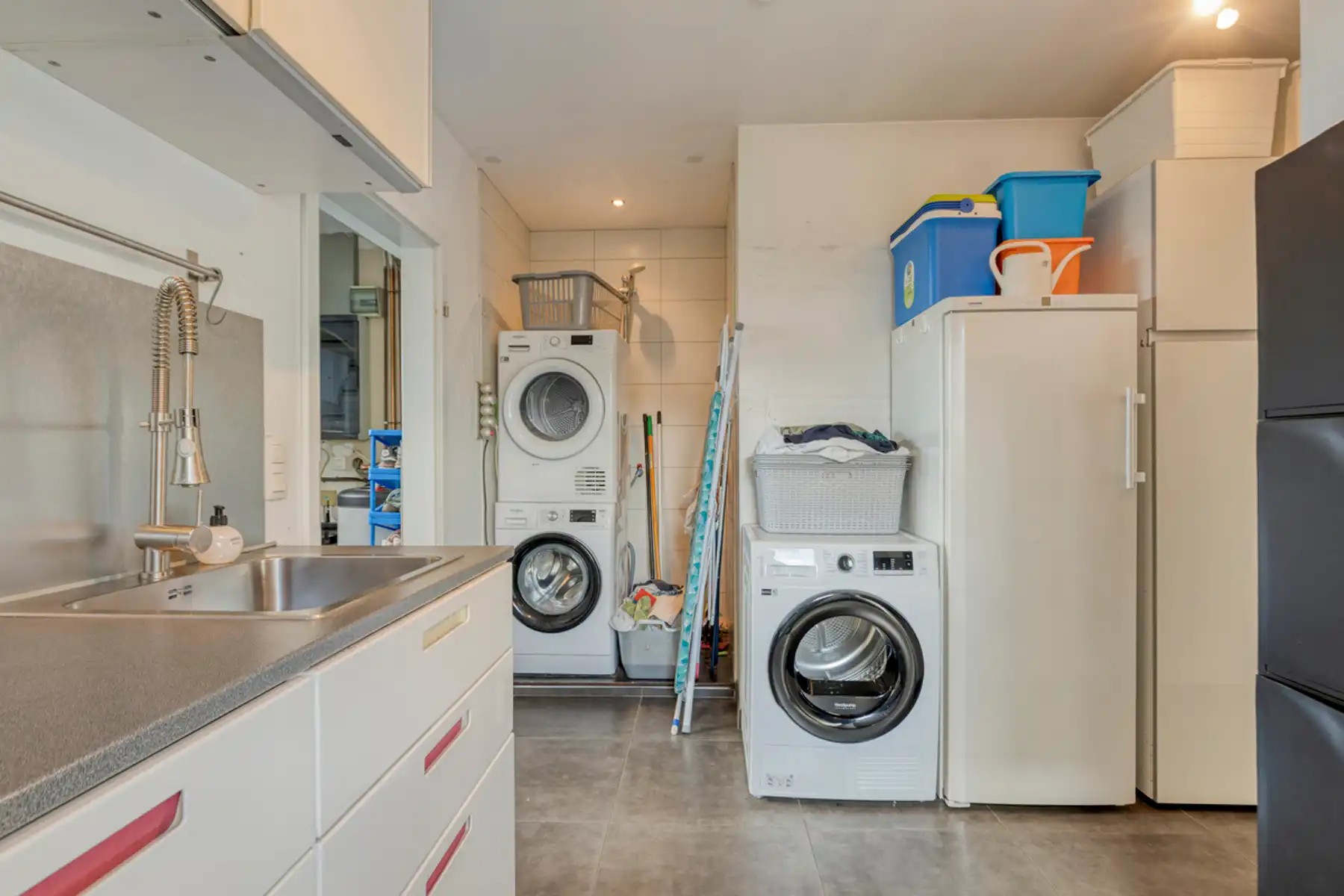 Unieke ruime woning met praktijkruimte + 5(6)slpkmrs op 25 a foto 10