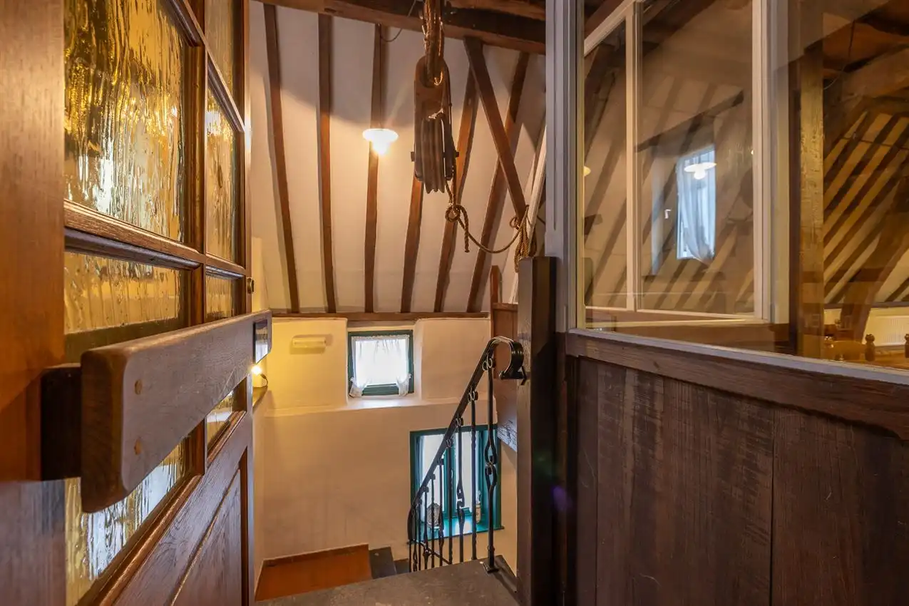 Uniek gebouw met historische waarde en karakter foto 16