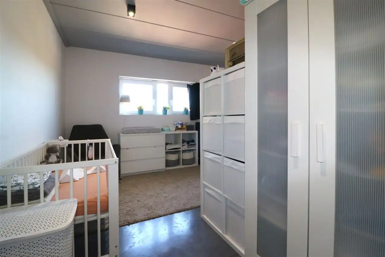 E28 | 2016/ Zonnepanelen | 3 slaapkamers | Grote tuin | Aparte garage | Nabij E314 en groen foto 56