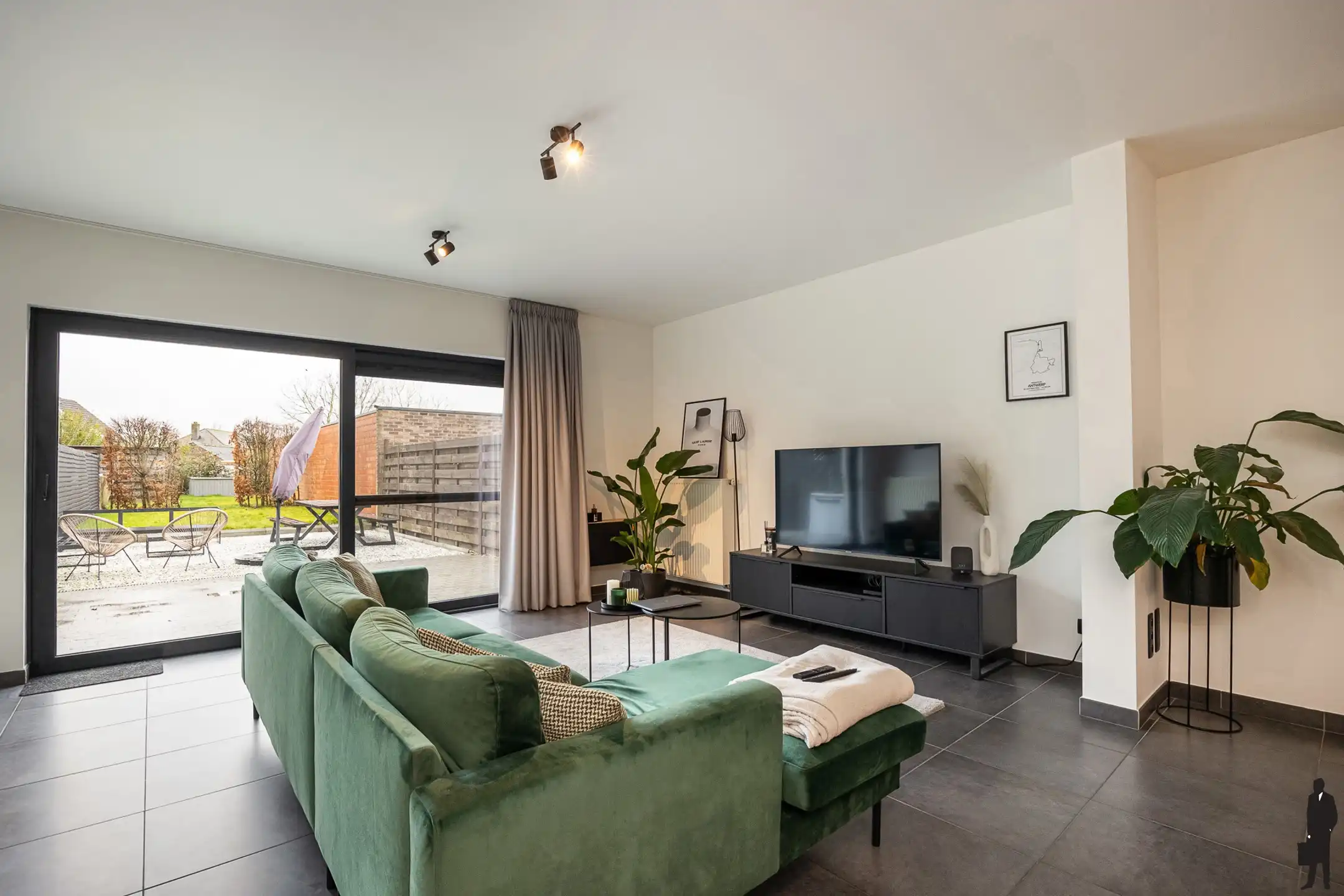 Instapklaar gelijkvloers app met 1 slpk, tuin en staanplaats foto 5