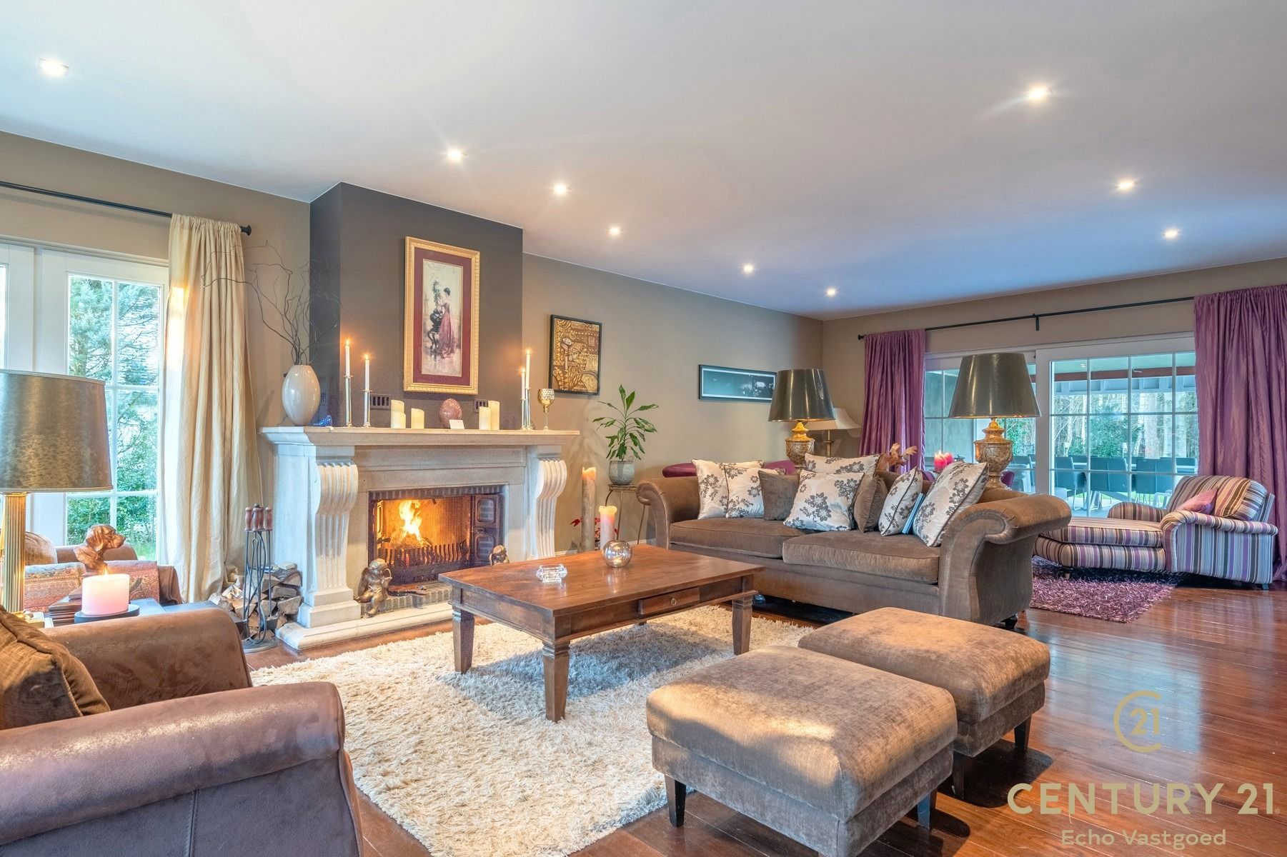 Villa met 5 slaapkamers, 3 badkamers en uniek groen uitzicht foto 8