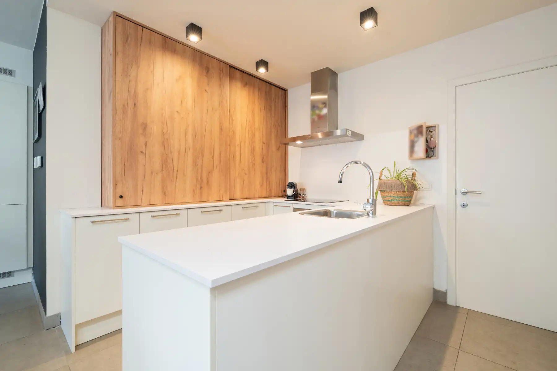 Lichtrijk 2-Slpk Appartement met Gezellige Zuid-Koer in Melle foto 8