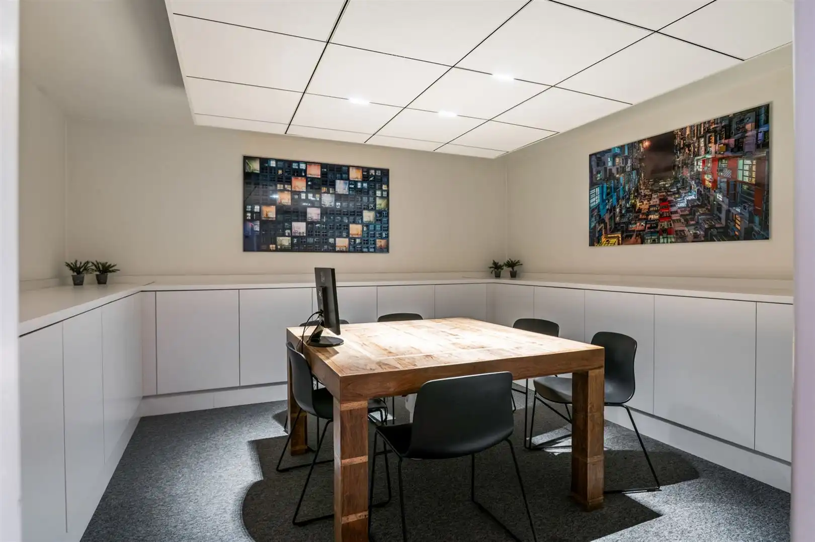 Instapklaar kantoor langs bruisende Lambrechtshoekenlaan. foto 7