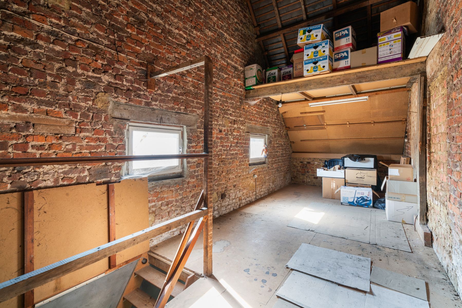 Te renoveren woning met 4 slaapkamers en mooie tuin in het rustige Haaltert foto 17