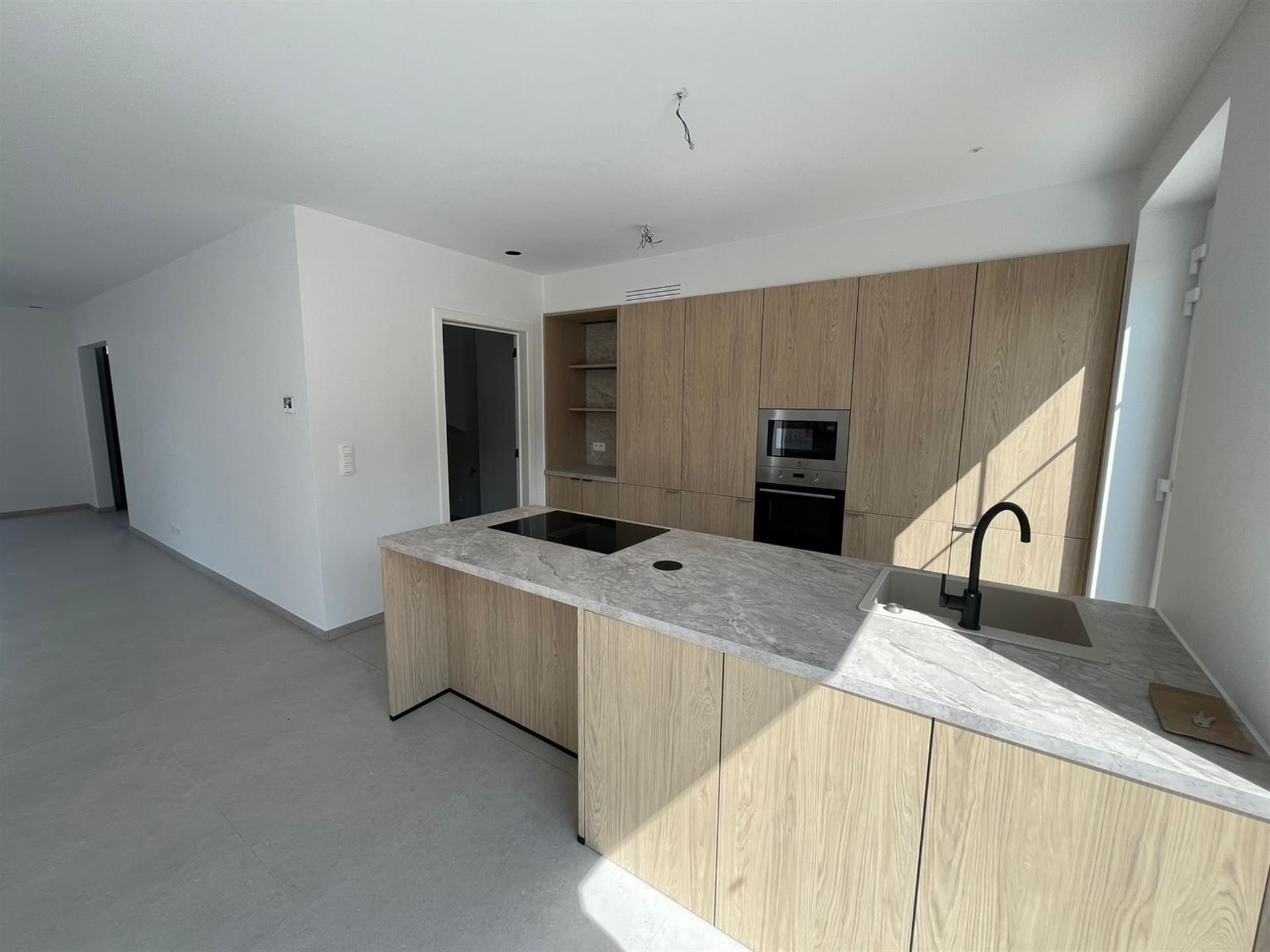 Prachtige nieuwbouw 3-gevel op rustige locatie foto 7