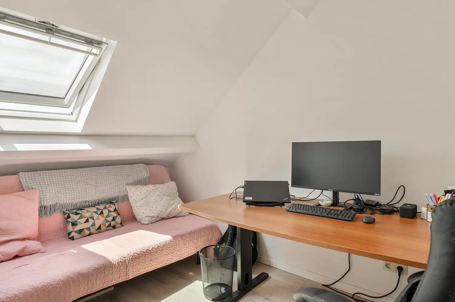 INSTAPKLARE WONING MET GARAGE OP TOP LOCTIE TE MECHELEN foto 17